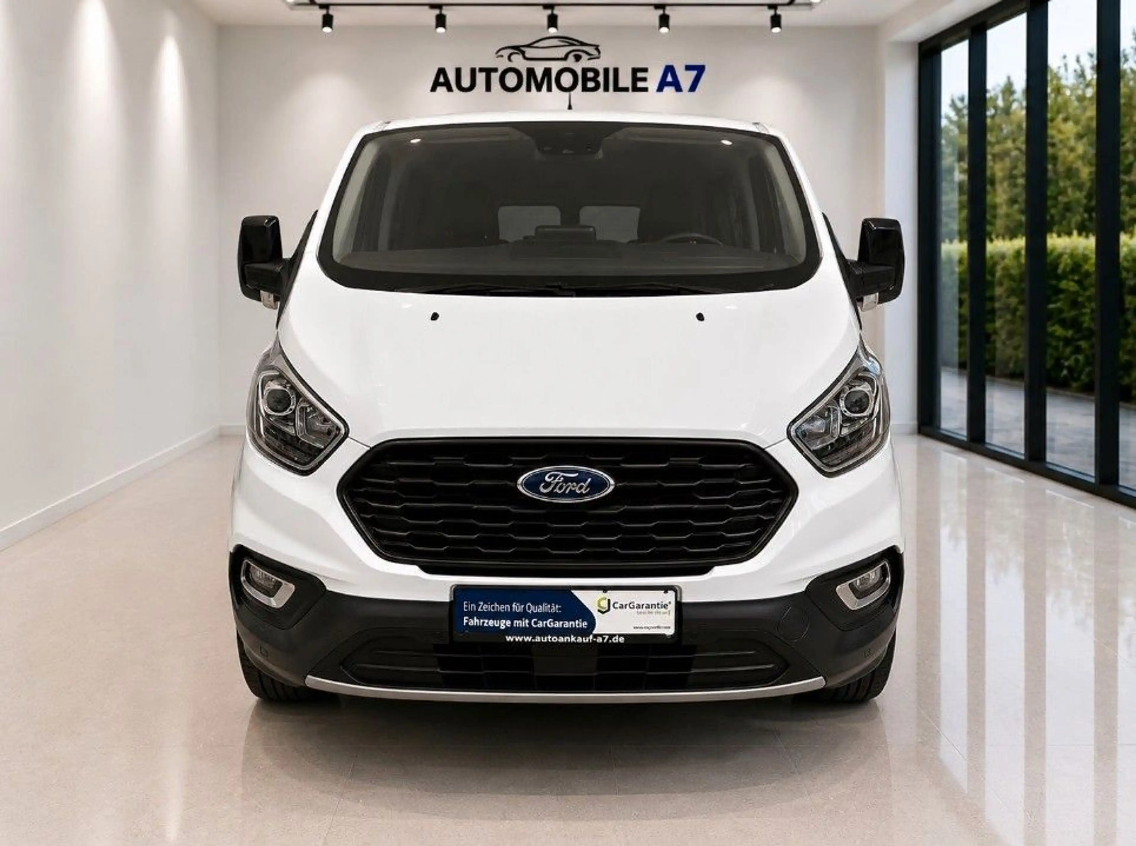 Ford Tourneo Custom 320 L1H1 Active*8-SITZER/1.HAND* — photo 2