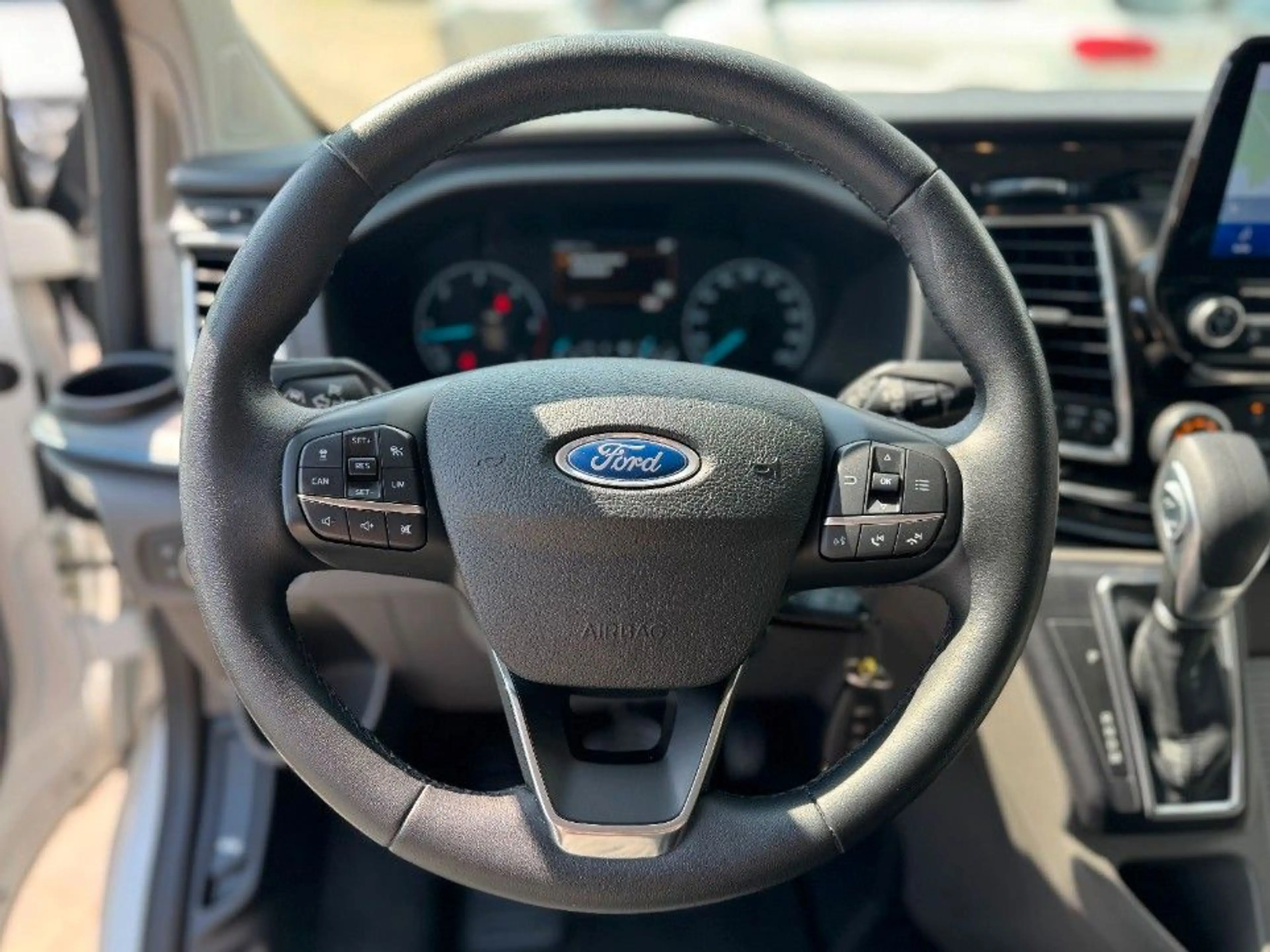 Ford Tourneo Custom 320 L1H1 Active*8-SITZER/1.HAND* — photo 11