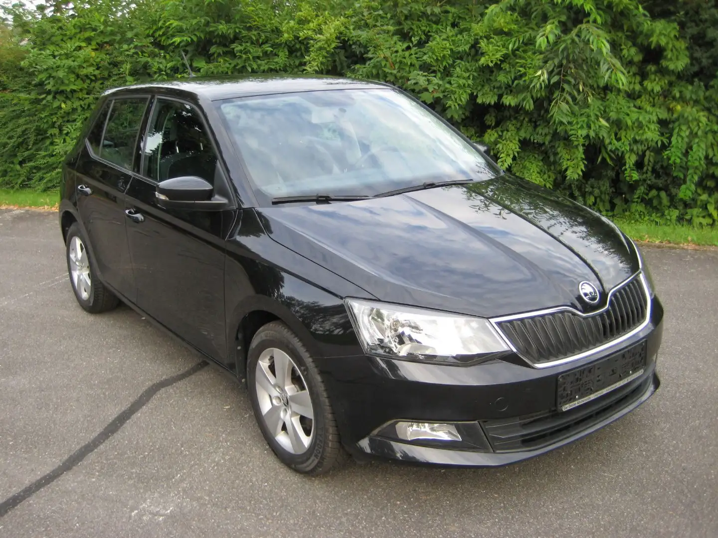 Skoda Fabia Ambition-Rentnerfahrzeug-1.Hand-35 TKM! Schwarz - 1
