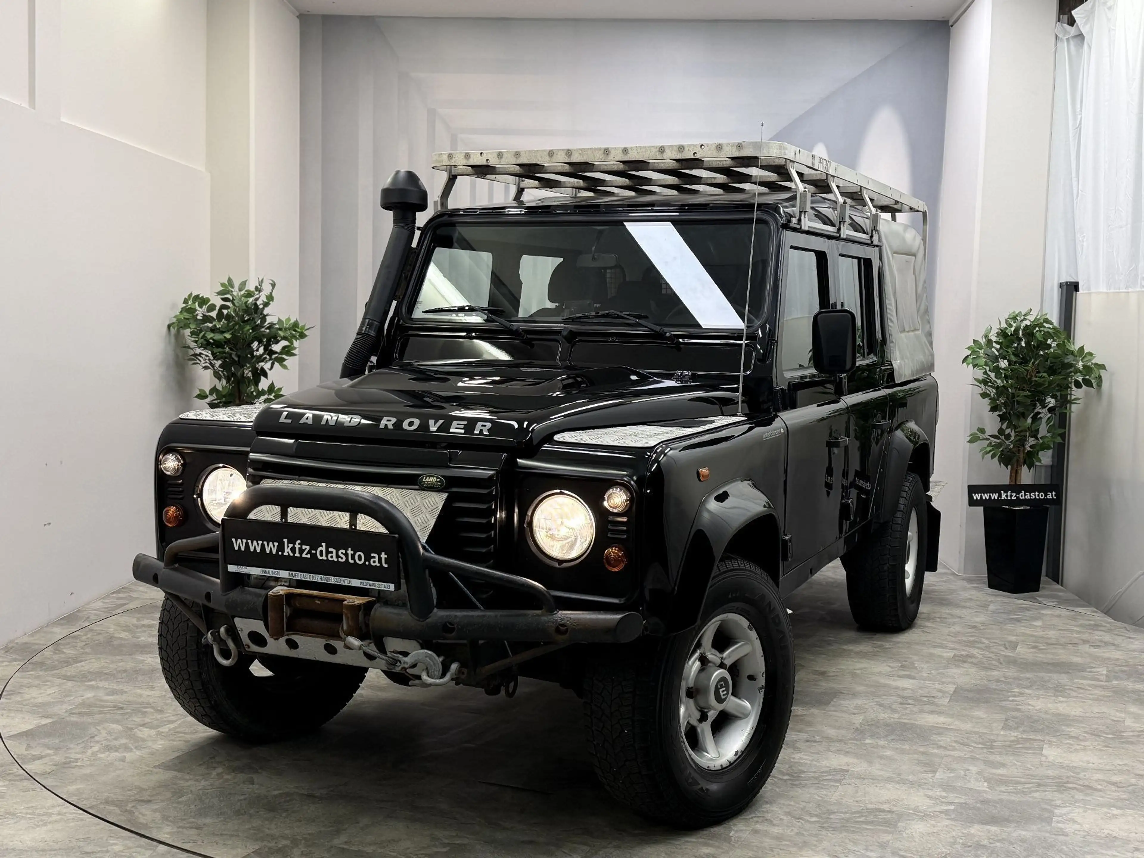 Land Rover Defender 110" DCPU S 2,4 TD__3500KG AHK
