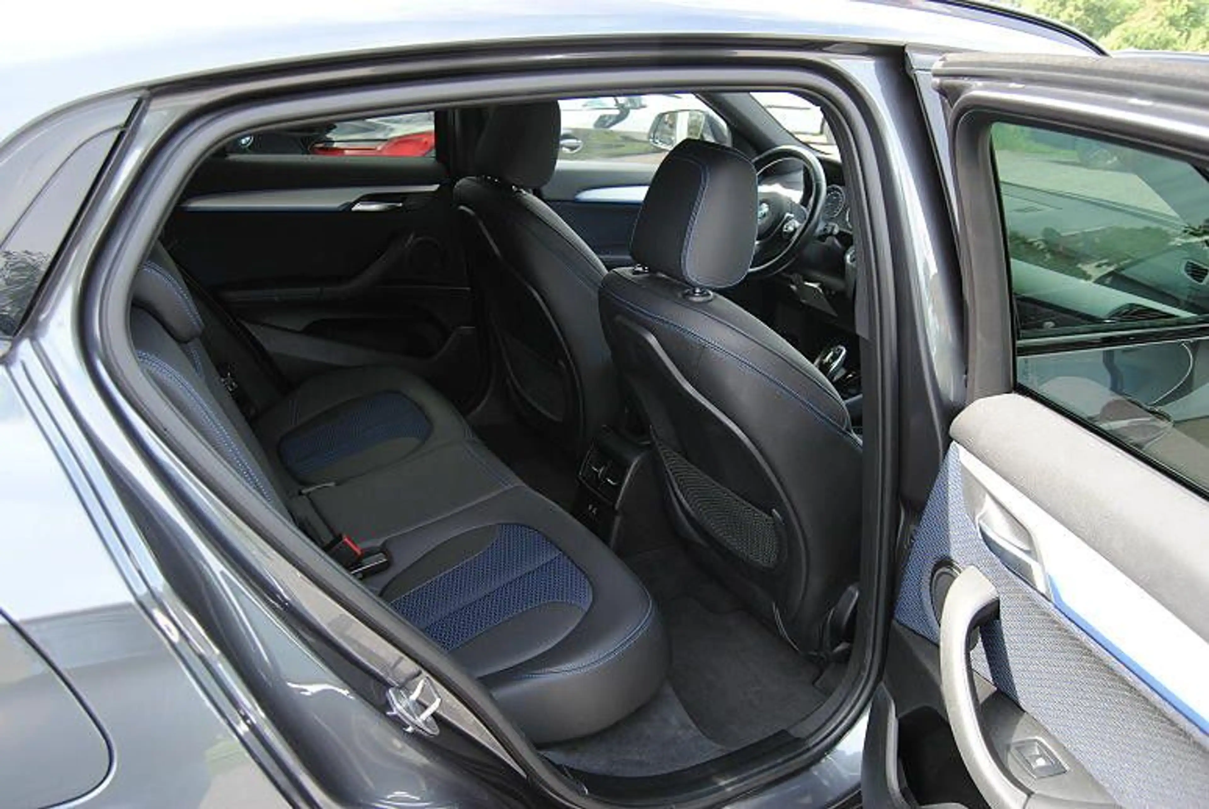 BMW X2 sDrive18d A M Sport.HUD.Kamera.DAB.8xRäder — photo 7