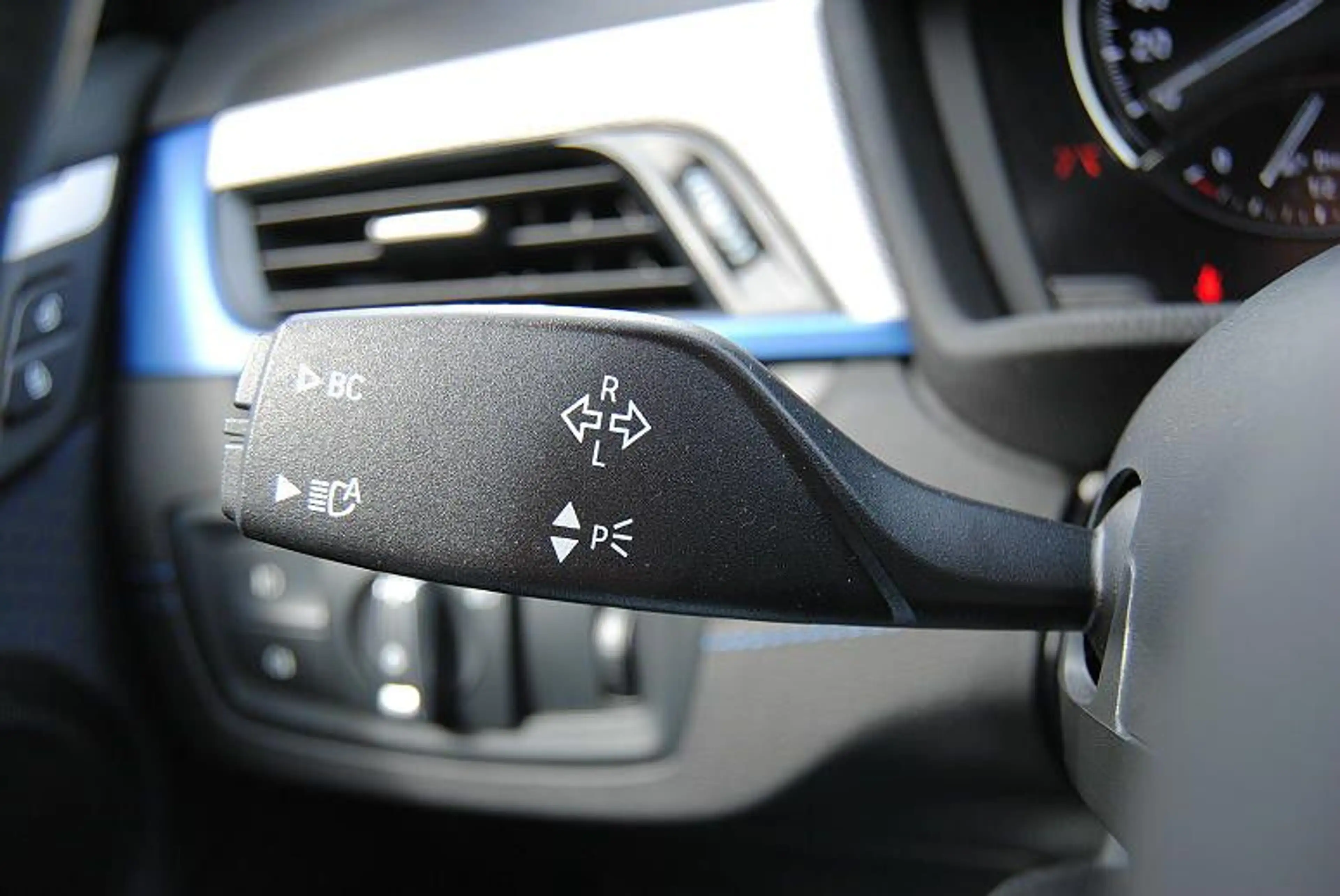 BMW X2 sDrive18d A M Sport.HUD.Kamera.DAB.8xRäder — photo 15