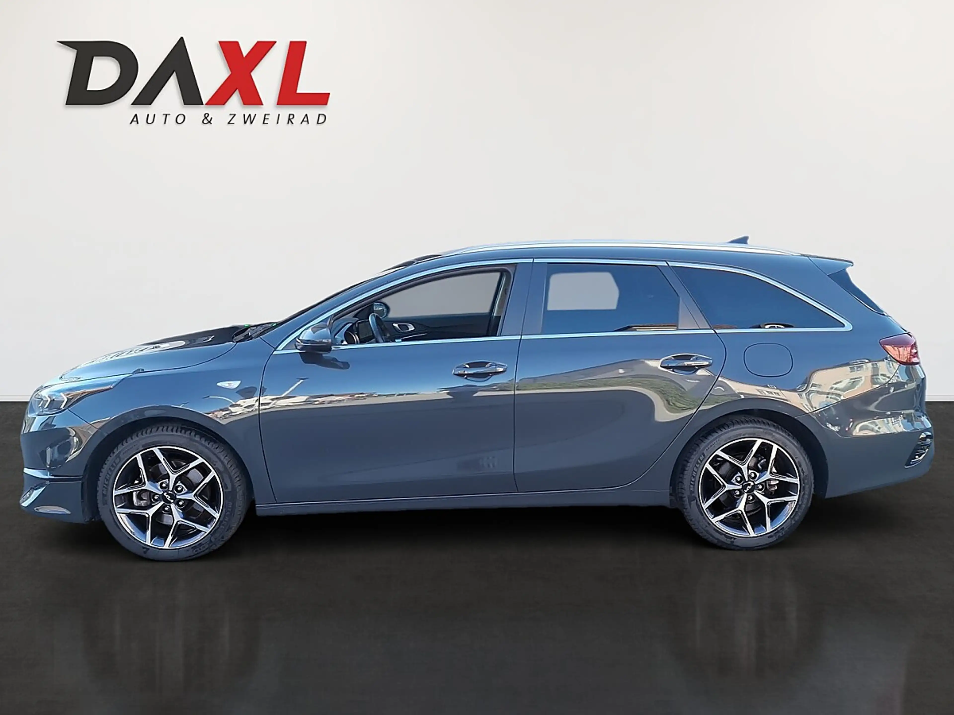 Kia Ceed SW / cee'd SW ceed SW 1,0 T-GDI GPF ISG Silber — photo 8