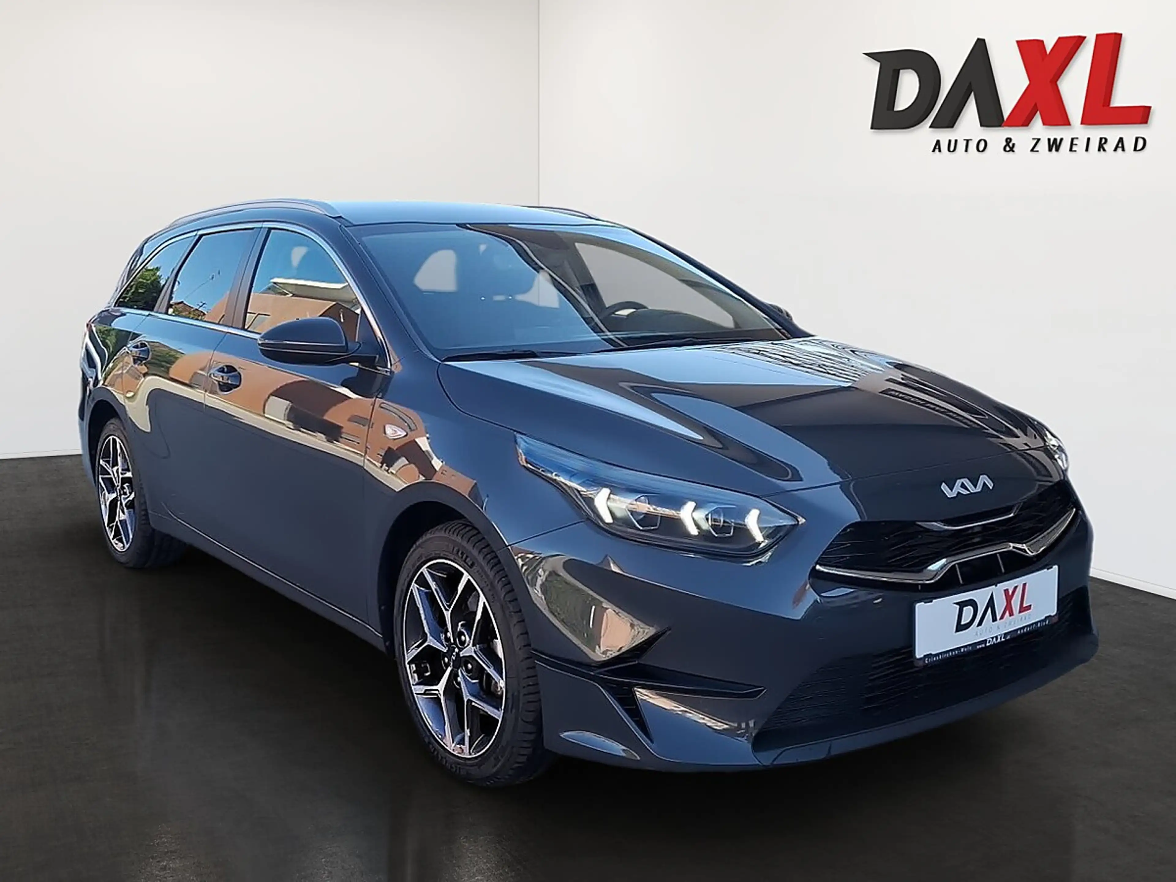 Kia Ceed SW / cee'd SW ceed SW 1,0 T-GDI GPF ISG Silber — photo 3
