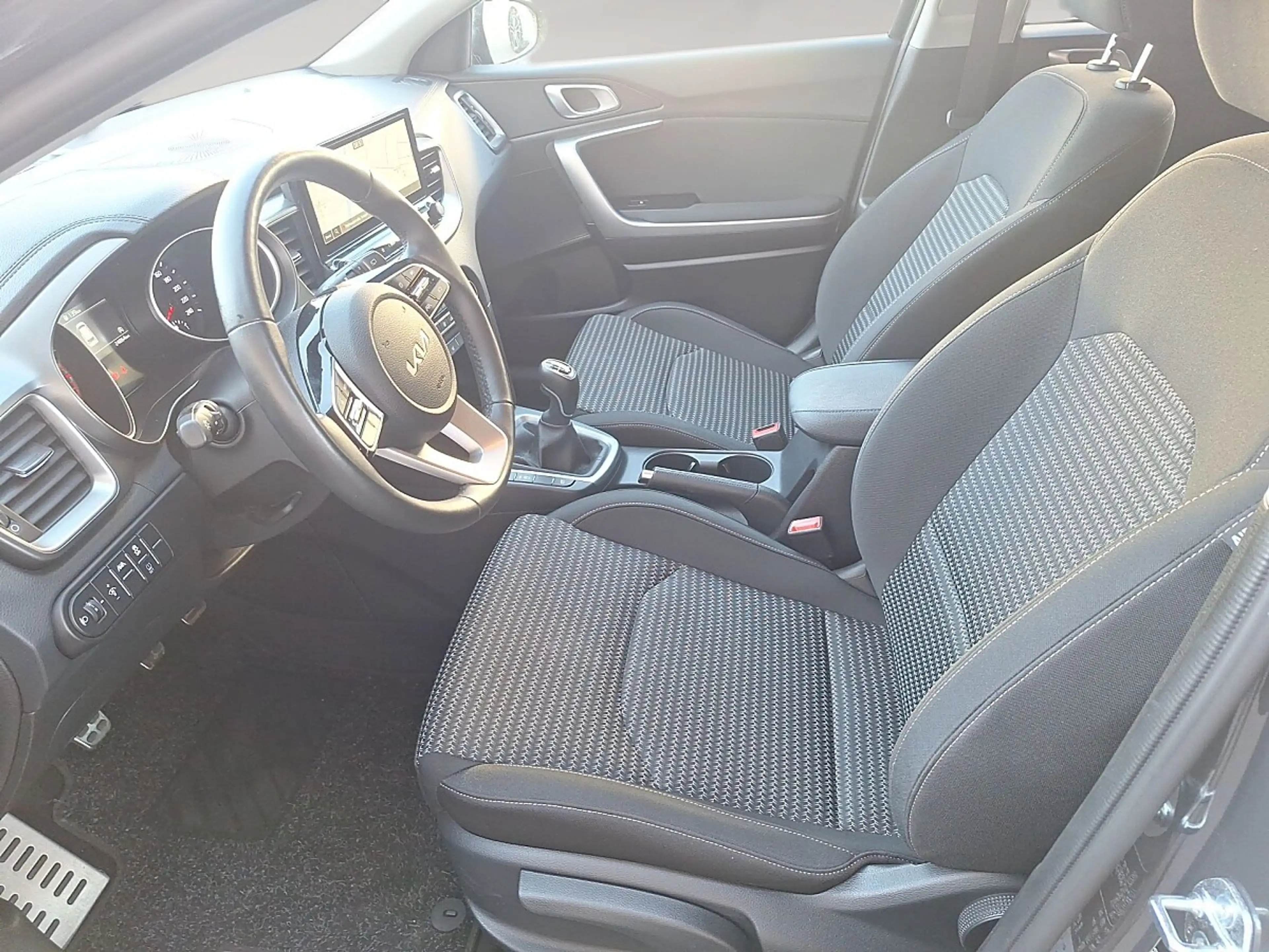 Kia Ceed SW / cee'd SW ceed SW 1,0 T-GDI GPF ISG Silber — photo 10
