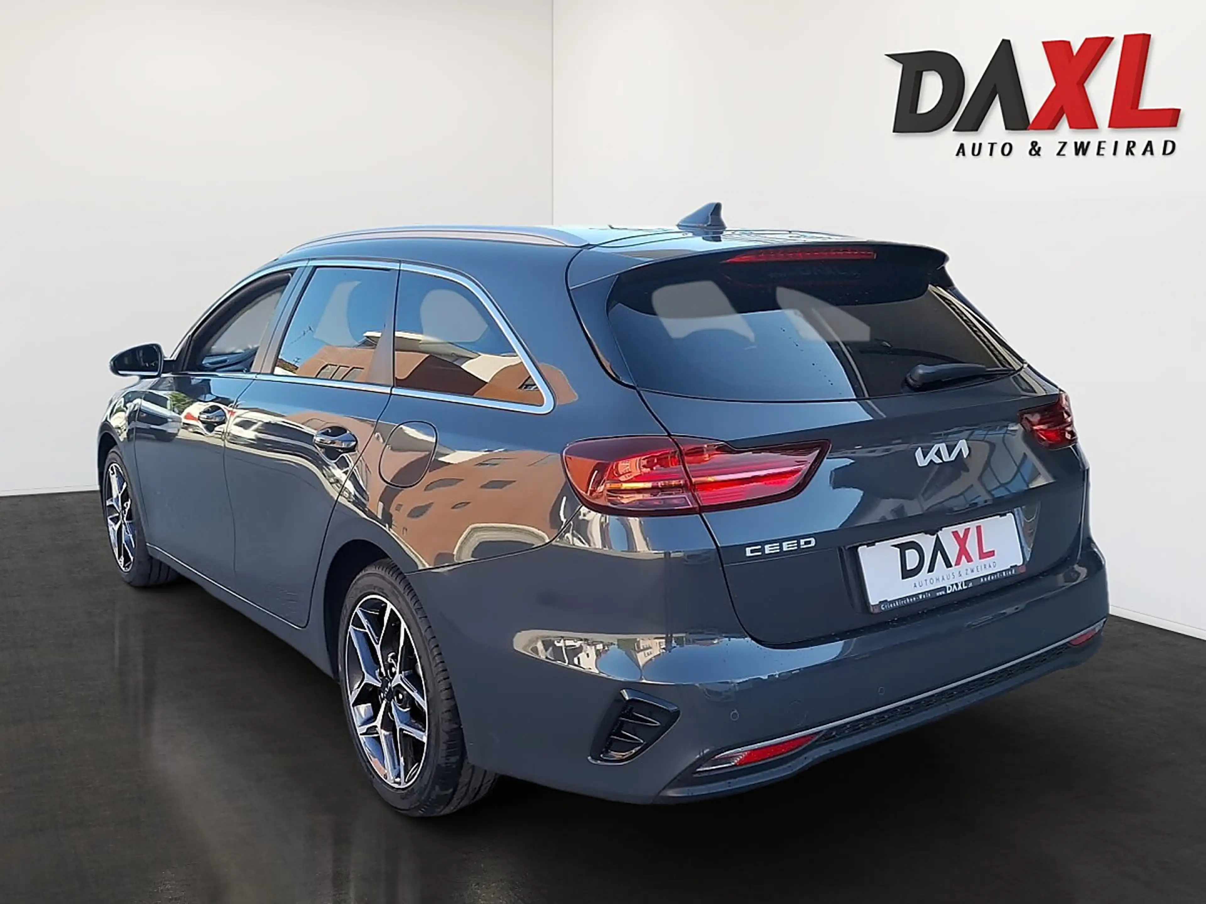 Kia Ceed SW / cee'd SW ceed SW 1,0 T-GDI GPF ISG Silber — photo 7