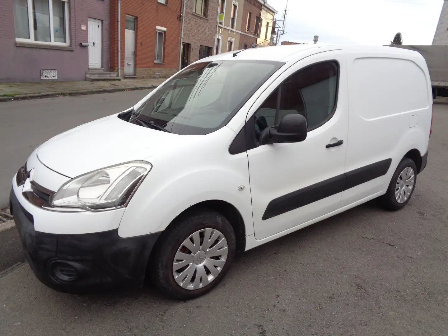 Citroen Berlingo 1.6 HDI UTILITAIRE 3 PLACES / NAVI / CLIM Bianco - 2