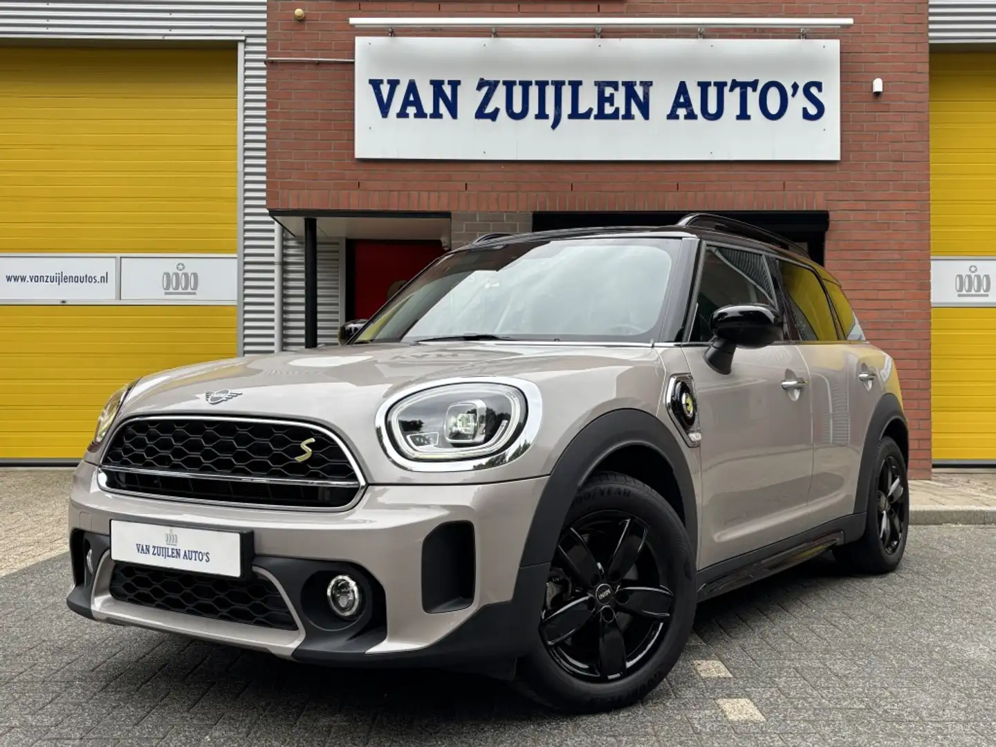 MINI Cooper SE Countryman 2.0 ALL4 Panorama Black Pack Dakrails Sportstoelen Czarny - 1