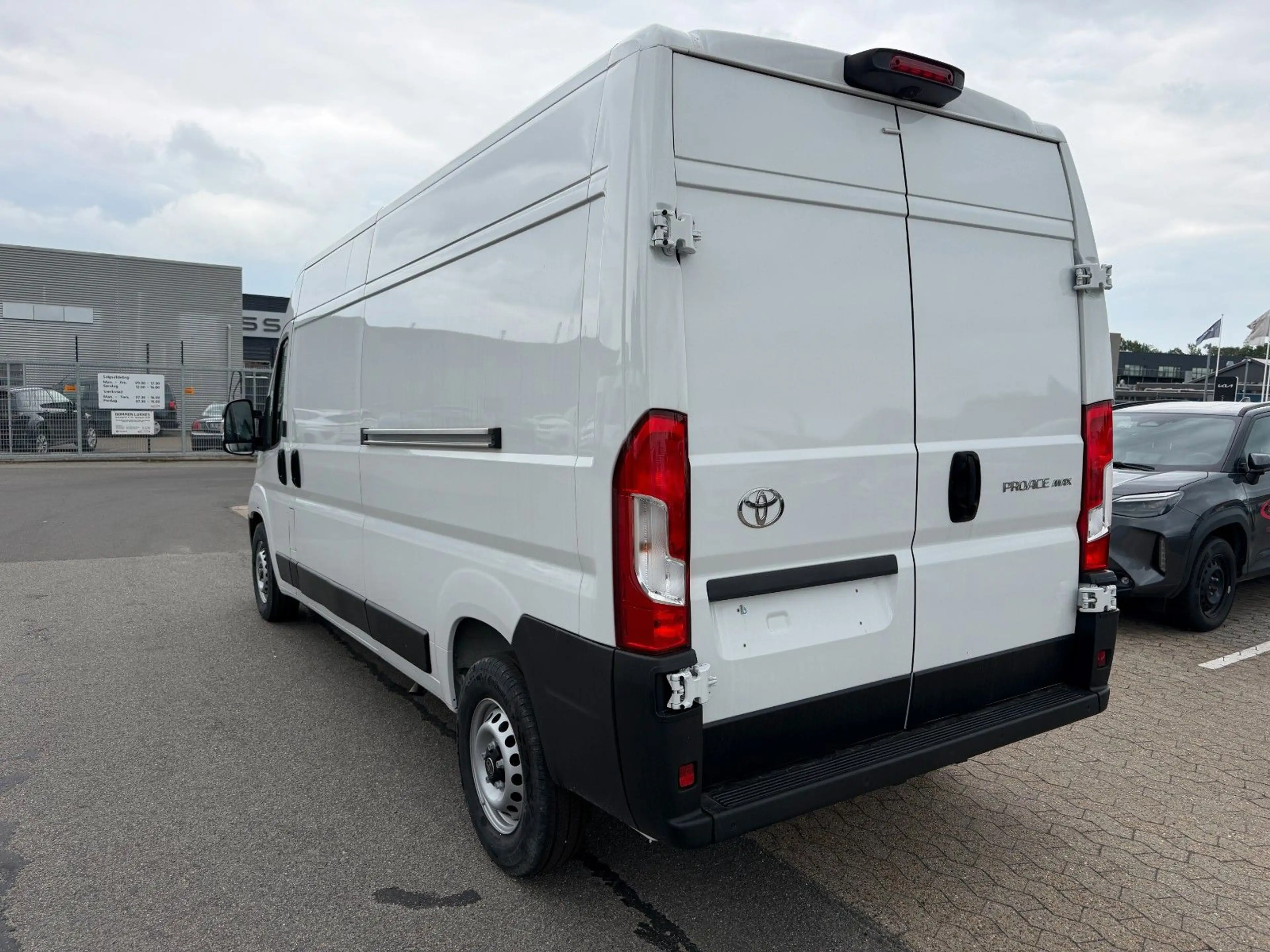 Toyota Proace Max 35 L3H2 2.2 140 WEBASTO+2xTÜREN+BODEN — photo 6