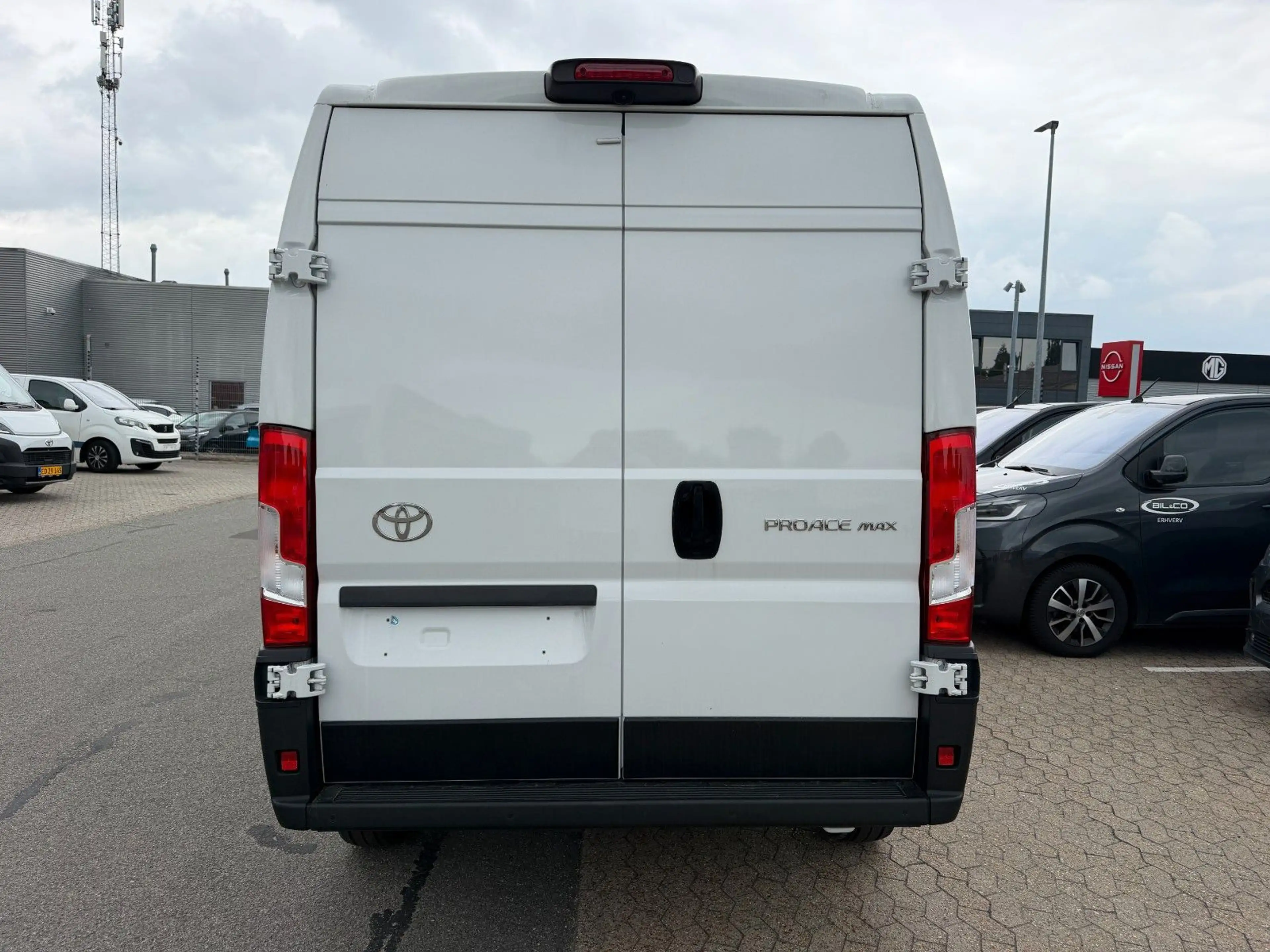 Toyota Proace Max 35 L3H2 2.2 140 WEBASTO+2xTÜREN+BODEN — photo 5