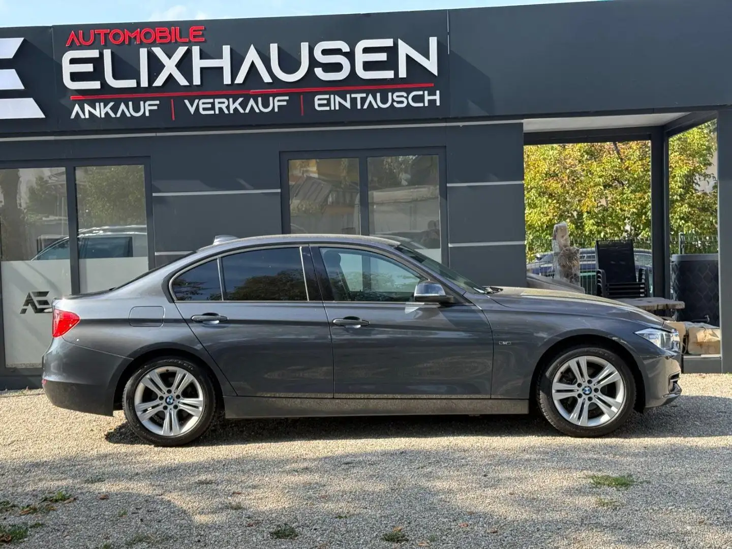 BMW 316 d / Sportpaket / Pickerl NEU Grau - 2