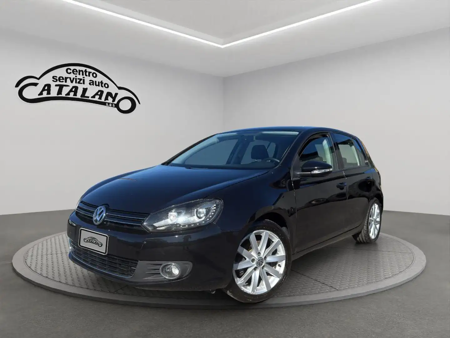Volkswagen Golf 1.6 TDI 105CV DPF 5p. Highline LED Negro - 1