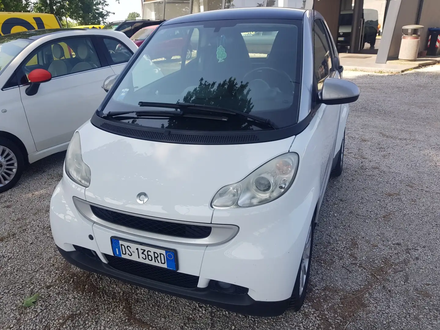 smart forTwo 1000 52 kW coupé passion Weiß - 2