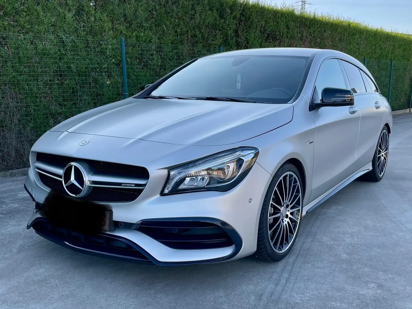 Mercedes-Benz CLA 45 AMG Argintiu - 1