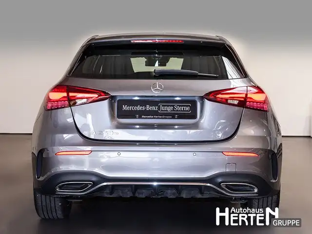 Mercedes-Benz A-Class view 4
