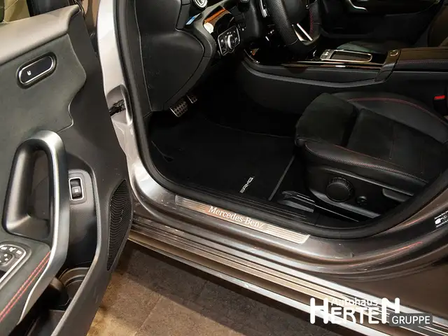Mercedes-Benz A-Class view 12