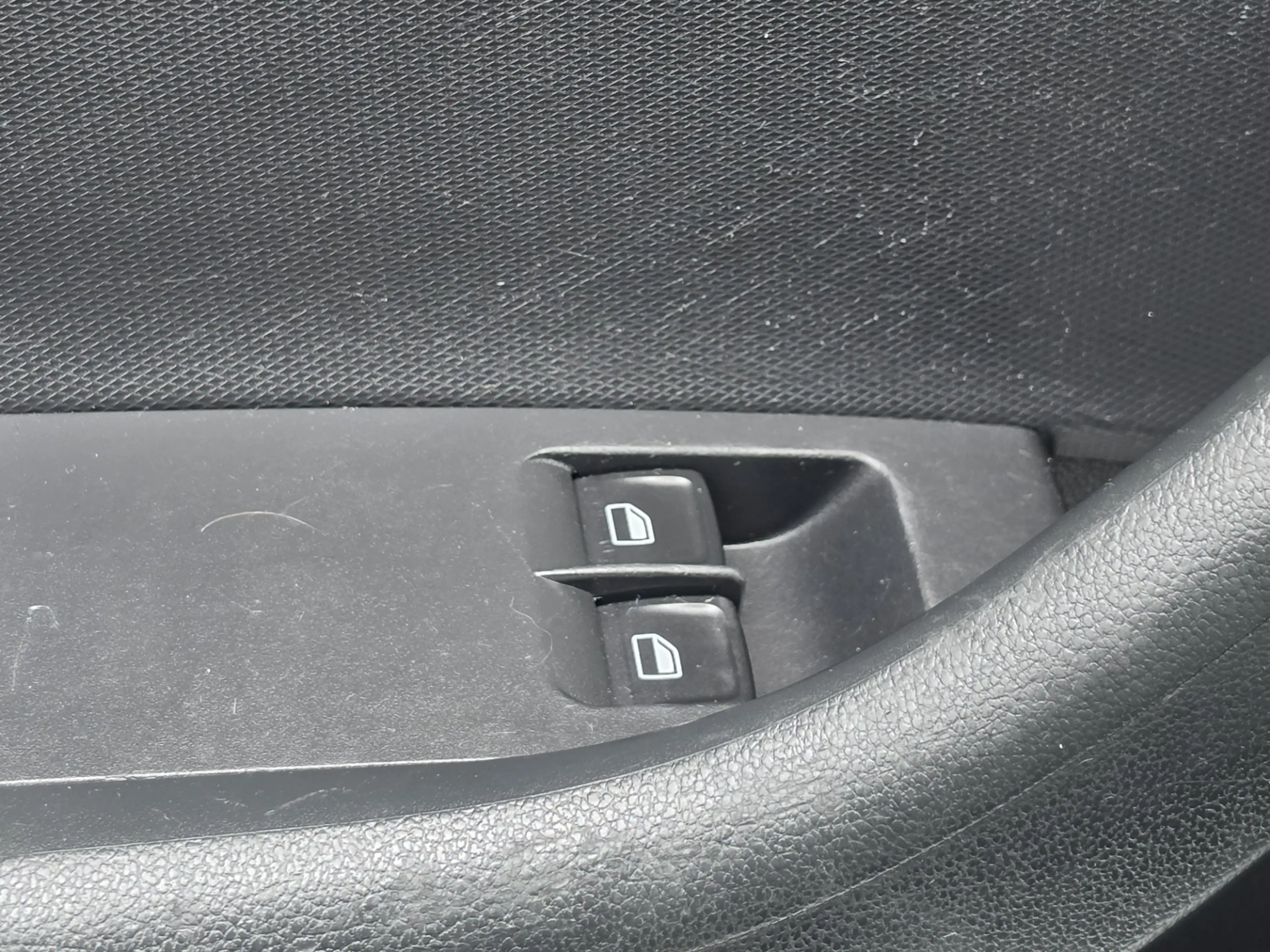 SEAT Toledo 1.2 TSI Businessline High Stoelverwarming Airco — photo 13