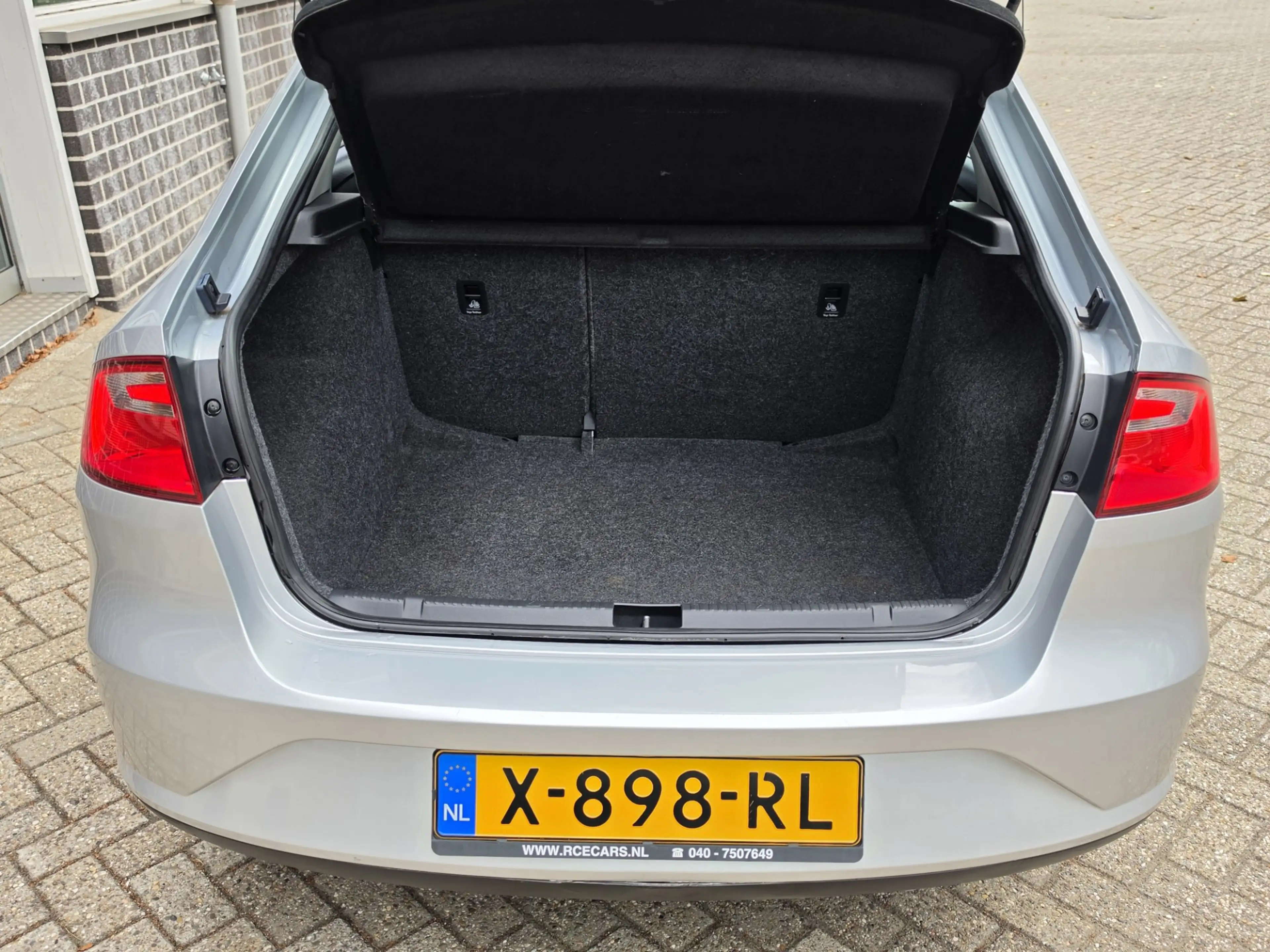 SEAT Toledo 1.2 TSI Businessline High Stoelverwarming Airco — photo 11