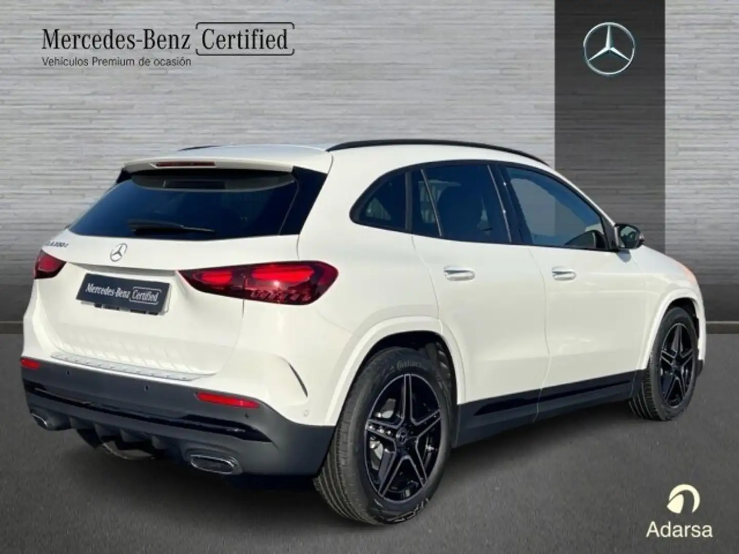 Mercedes-Benz GLA 200 d AMG Line - 2
