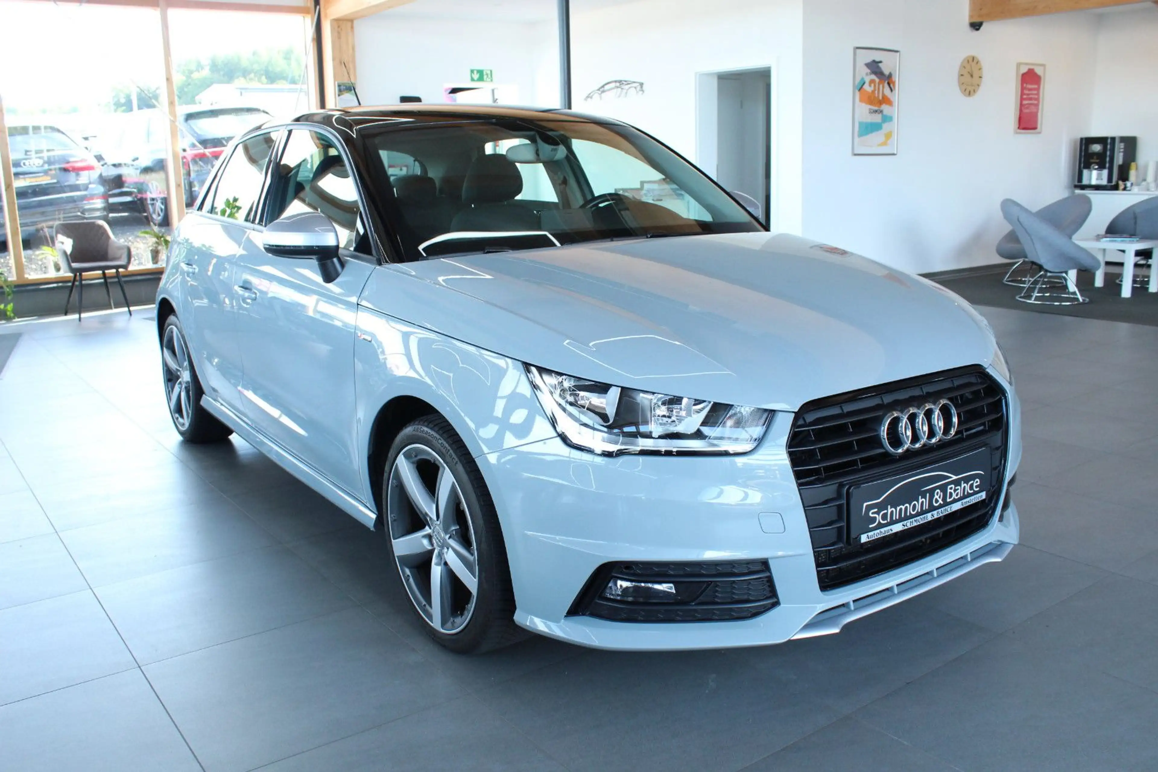 Audi A1 Sportback 1.0 TFSI S line sport*NAVI*KLIMAUT. — photo 3
