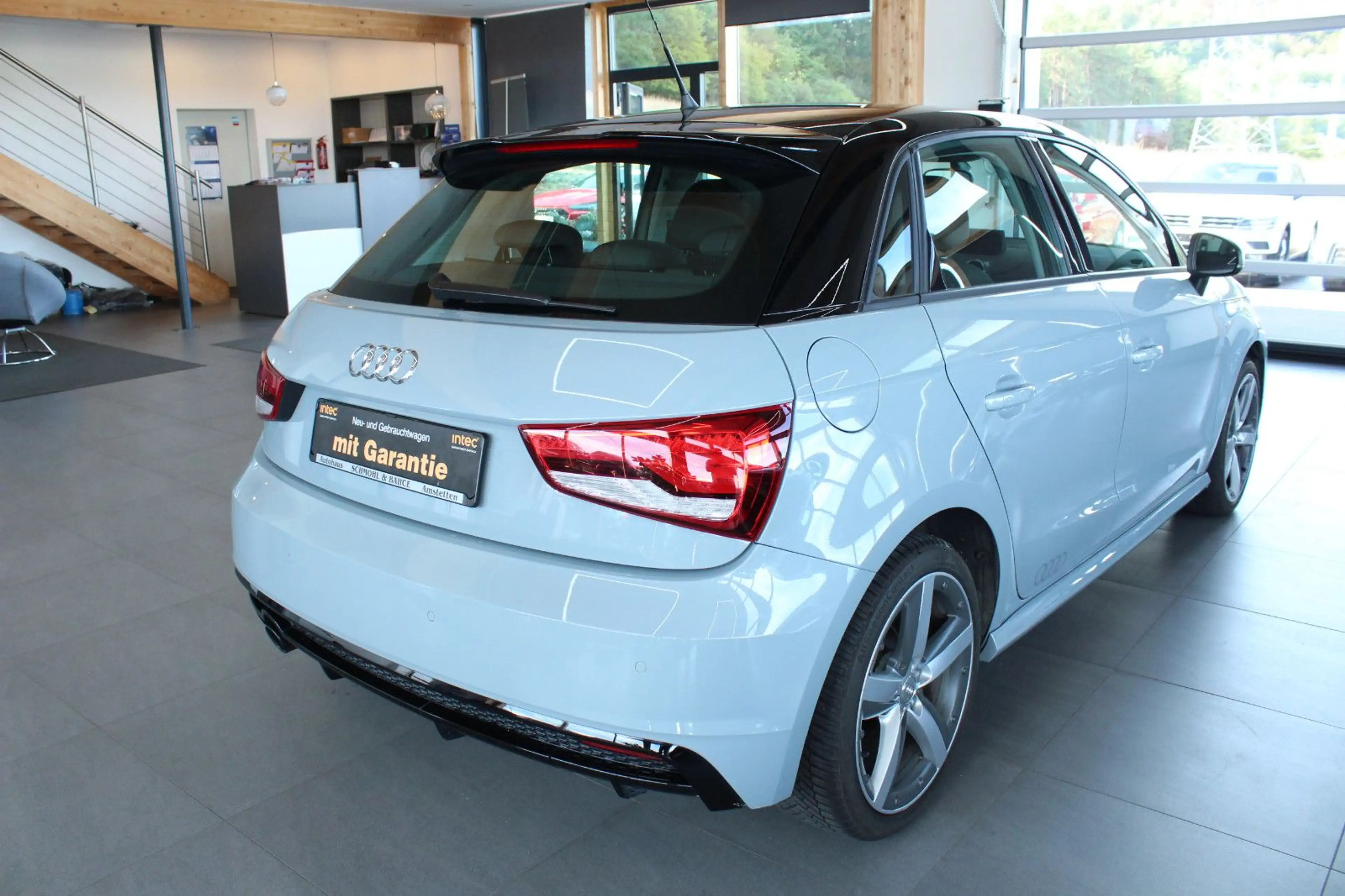 Audi A1 Sportback 1.0 TFSI S line sport*NAVI*KLIMAUT. — photo 4