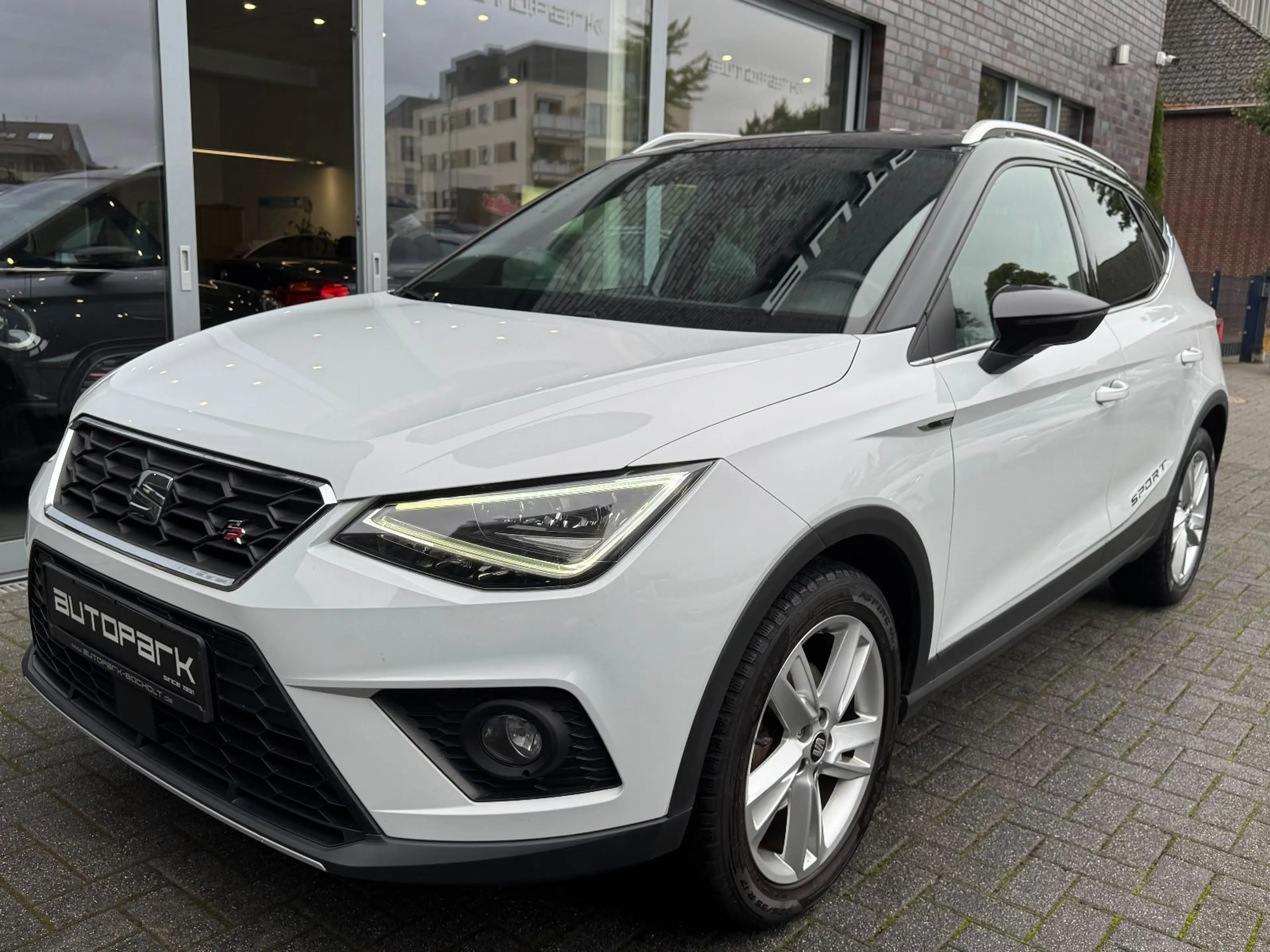 SEAT Arona 1.0 FR BEATS AUTOMATIK NAVI Full Link LED