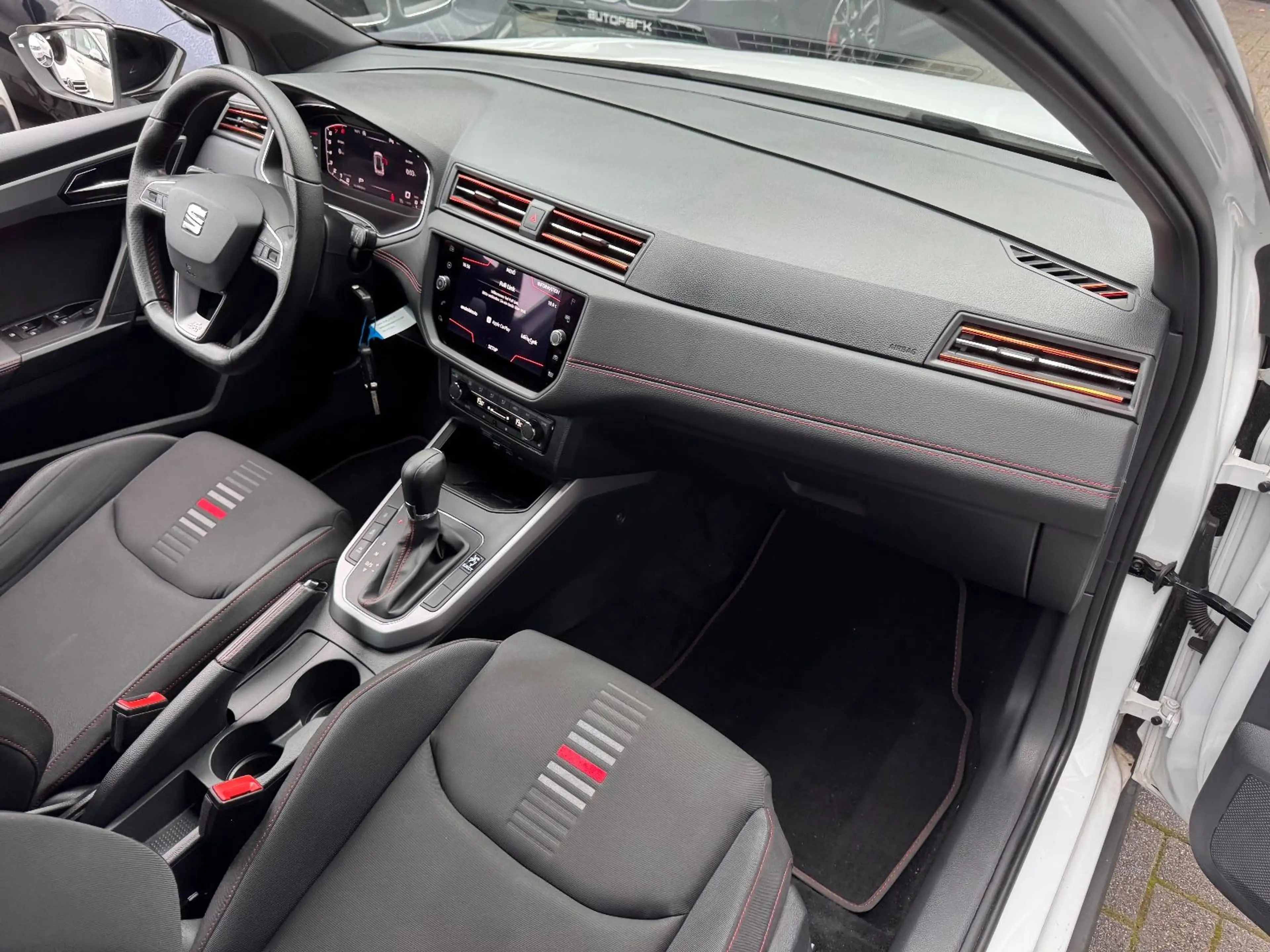 SEAT Arona 1.0 FR BEATS AUTOMATIK NAVI Full Link LED — photo 15