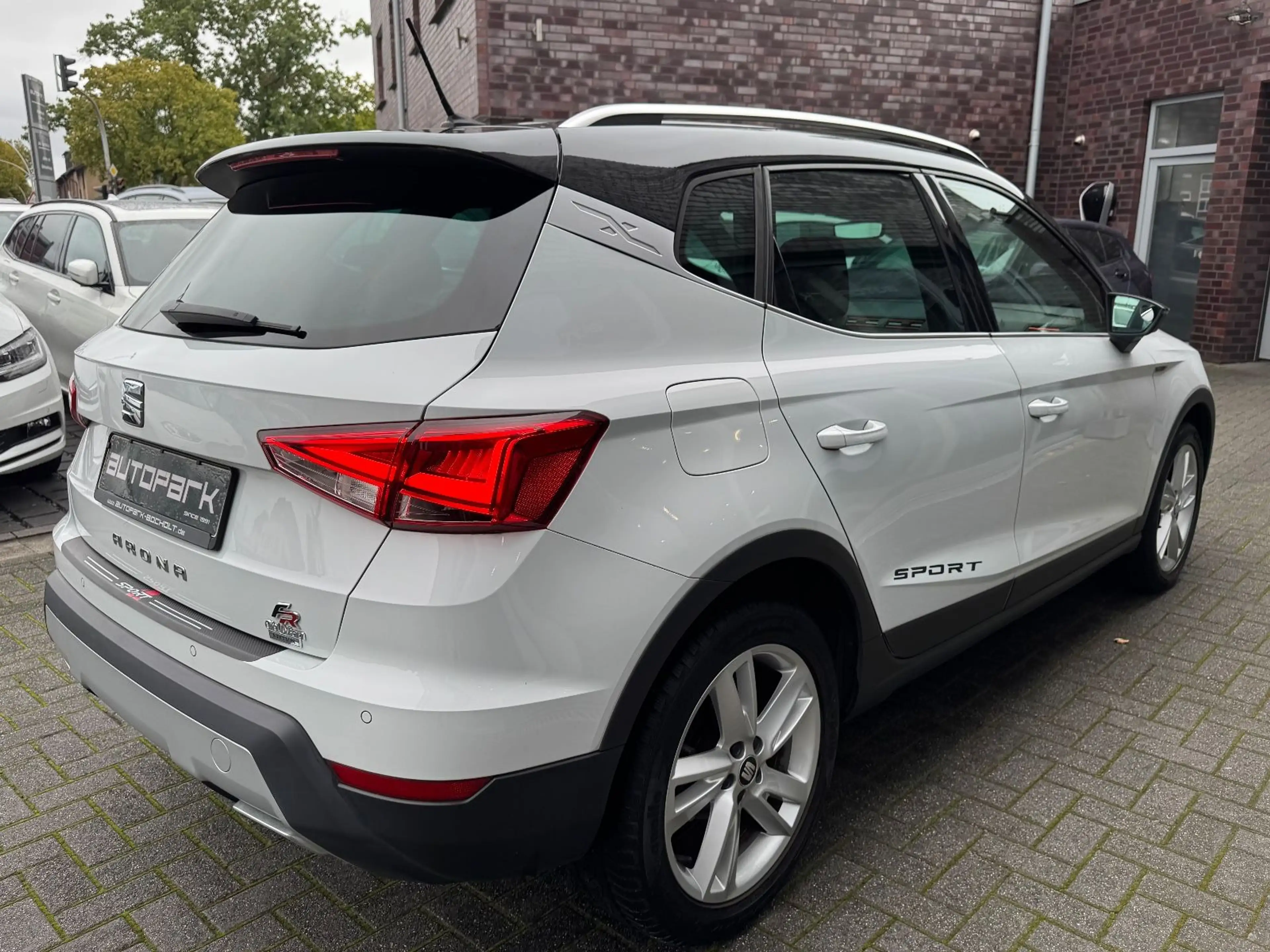 SEAT Arona 1.0 FR BEATS AUTOMATIK NAVI Full Link LED — photo 6