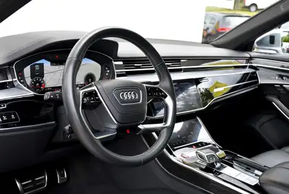Annonce voiture d'occasion Audi S8 - CARADIZE