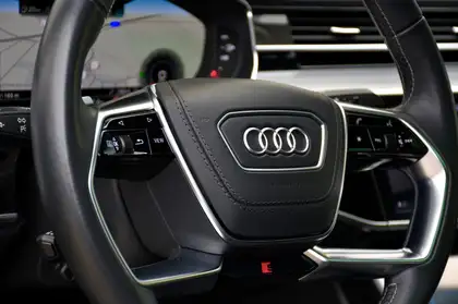 Annonce voiture d'occasion Audi S8 - CARADIZE