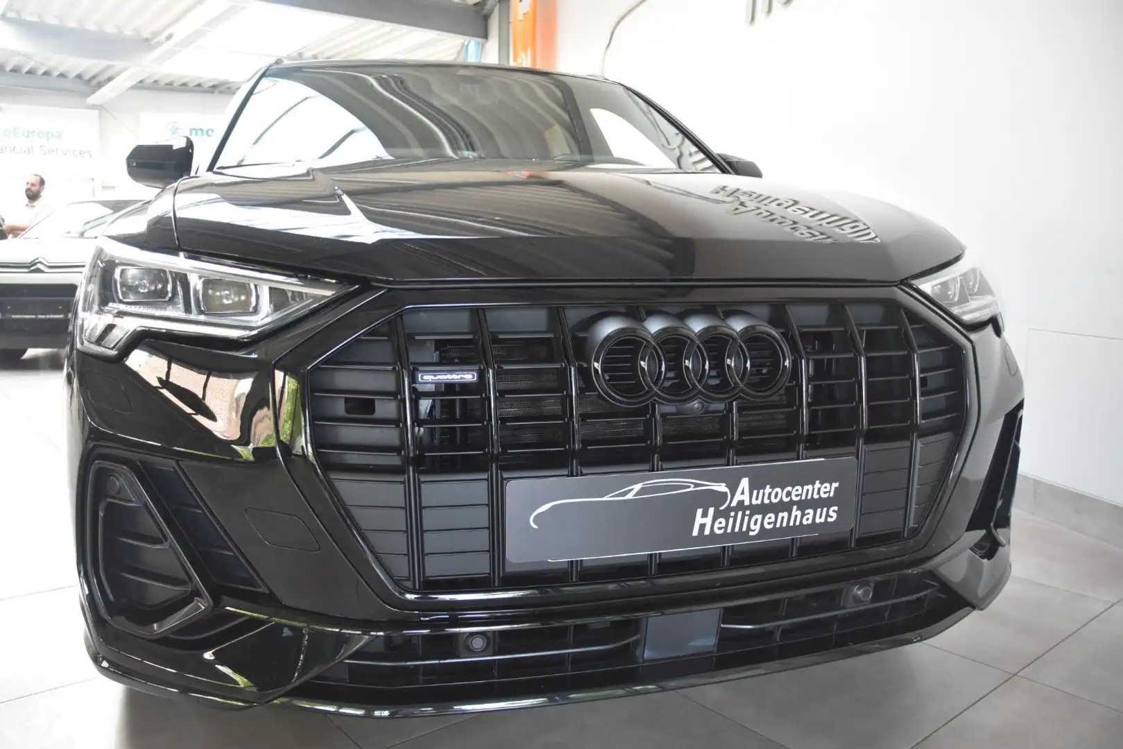 Audi Q3 40 TDI Quattro S-Line LED Navi Pano 360° B&O Schwarz - 1