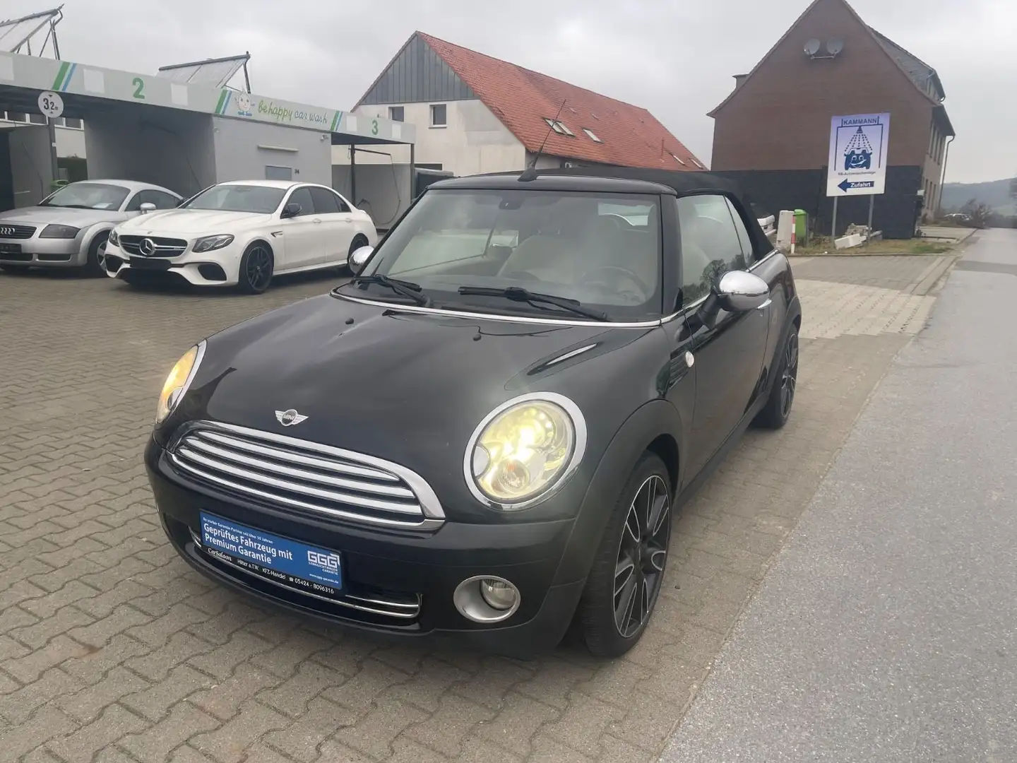 MINI Cooper Cabrio Cooper Schwarz - 1