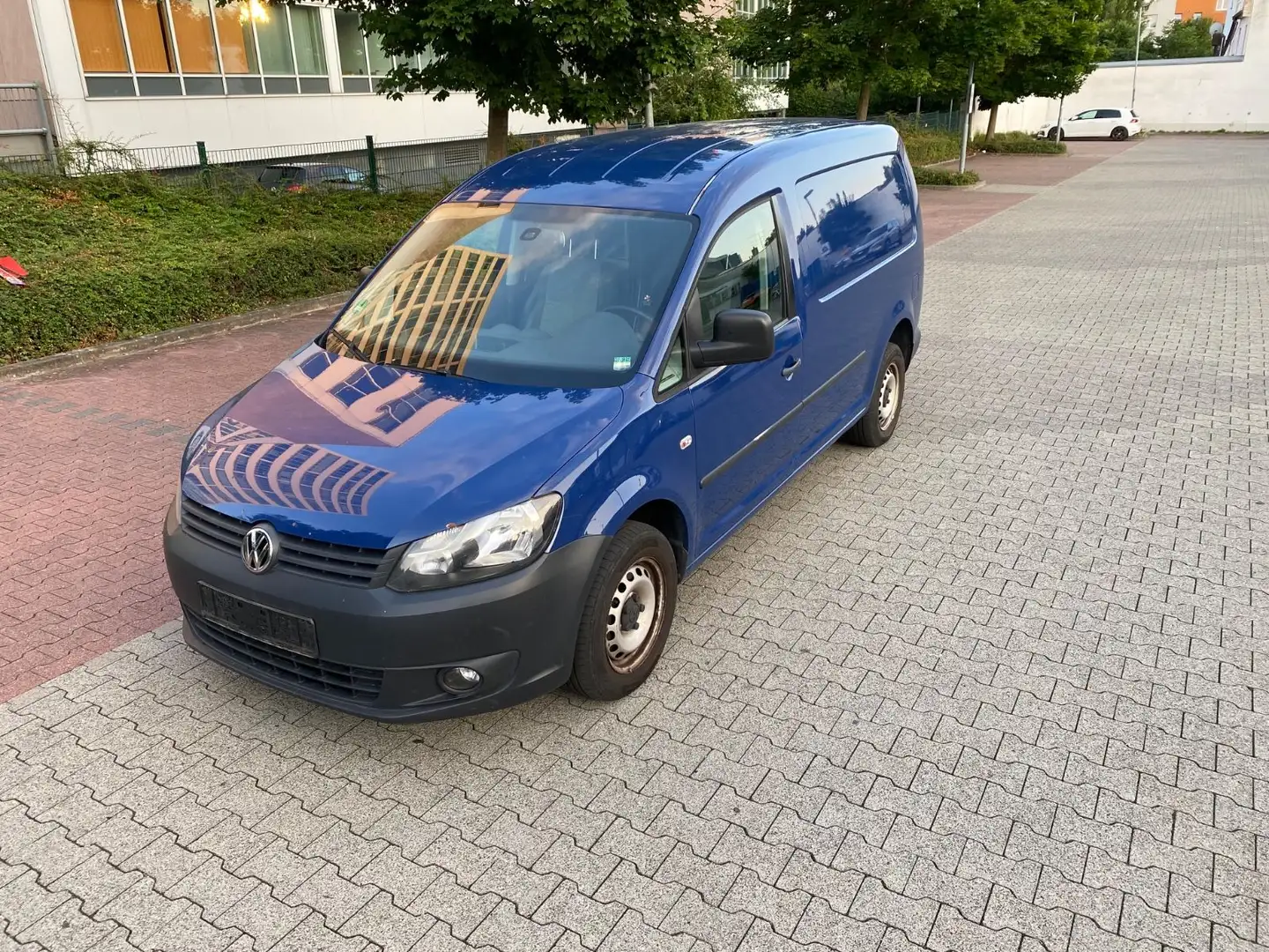 Volkswagen Caddy Maxi 2.0 TDI 4Motion/ Klima/AHK Bleu - 1