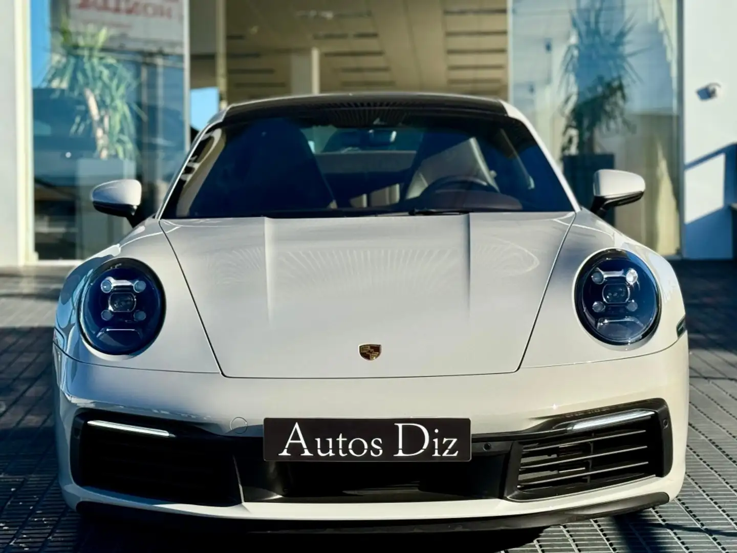 Porsche 992 Carrera 4S Coupé PDK Gris - 2