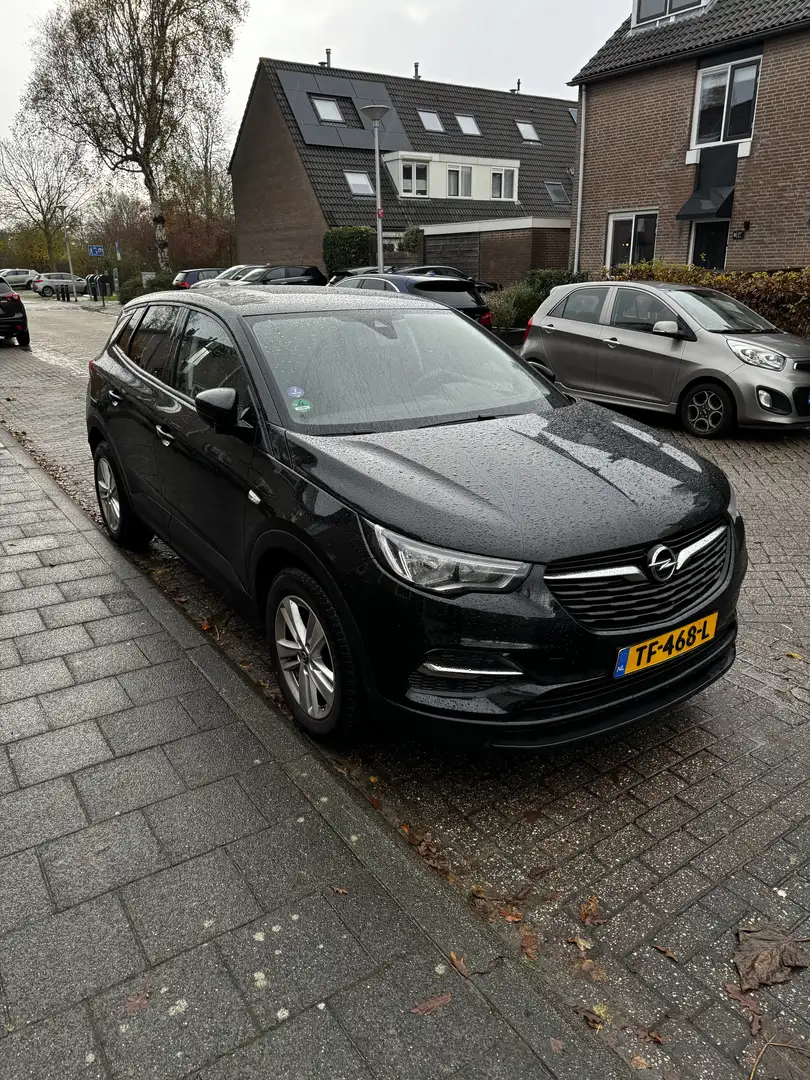 Opel Grandland X 1.2 Turbo Online Edition Zwart - 1