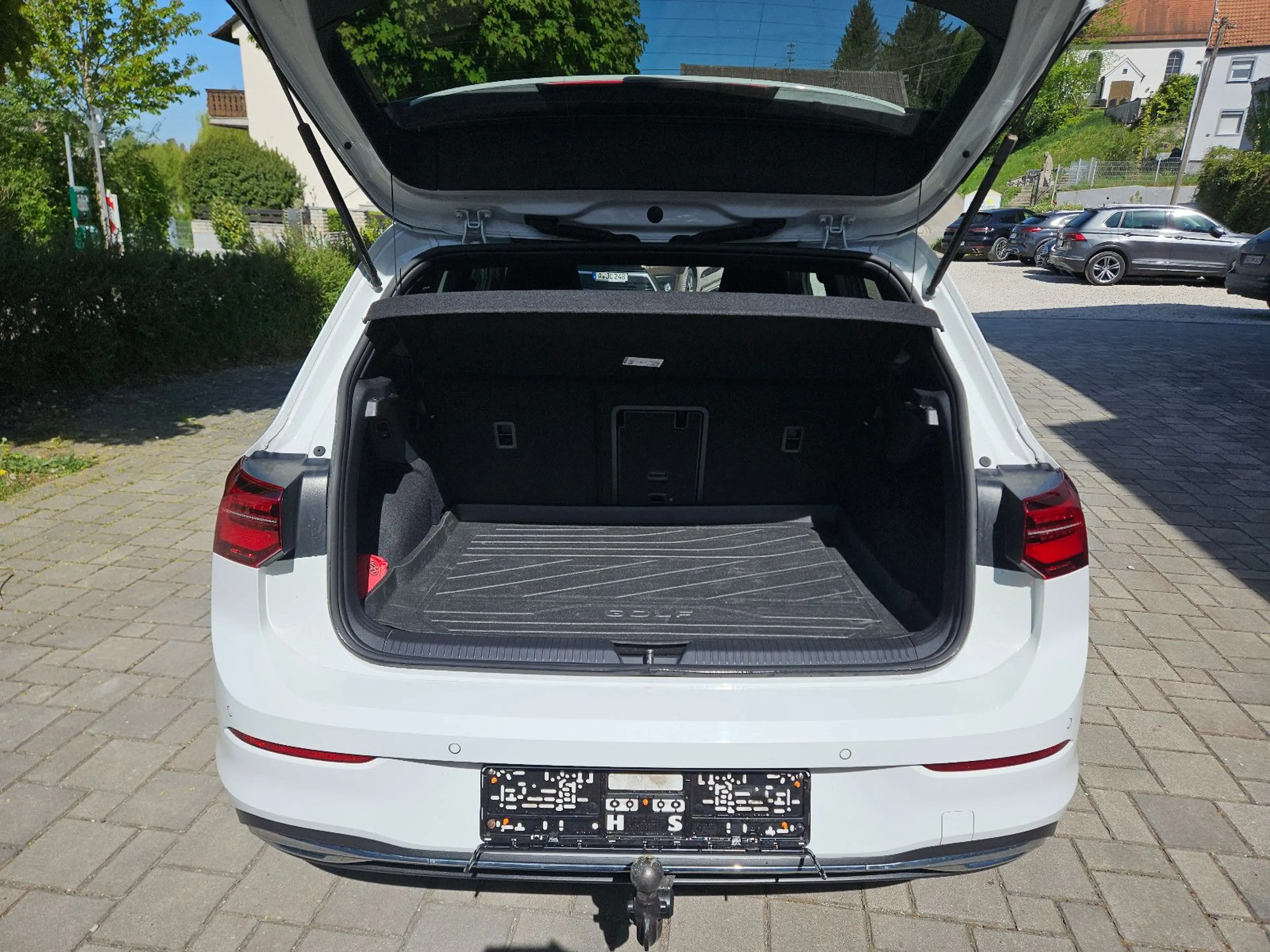 Volkswagen Golf VIII Lim. GTE eHybrid AHK Kamera Navi StHzg — photo 4