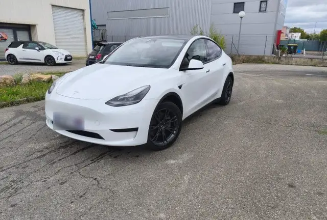 Tesla Model Y Standard RWD 30450€ HT TVA DEDUCTIBLE 1ère Main.