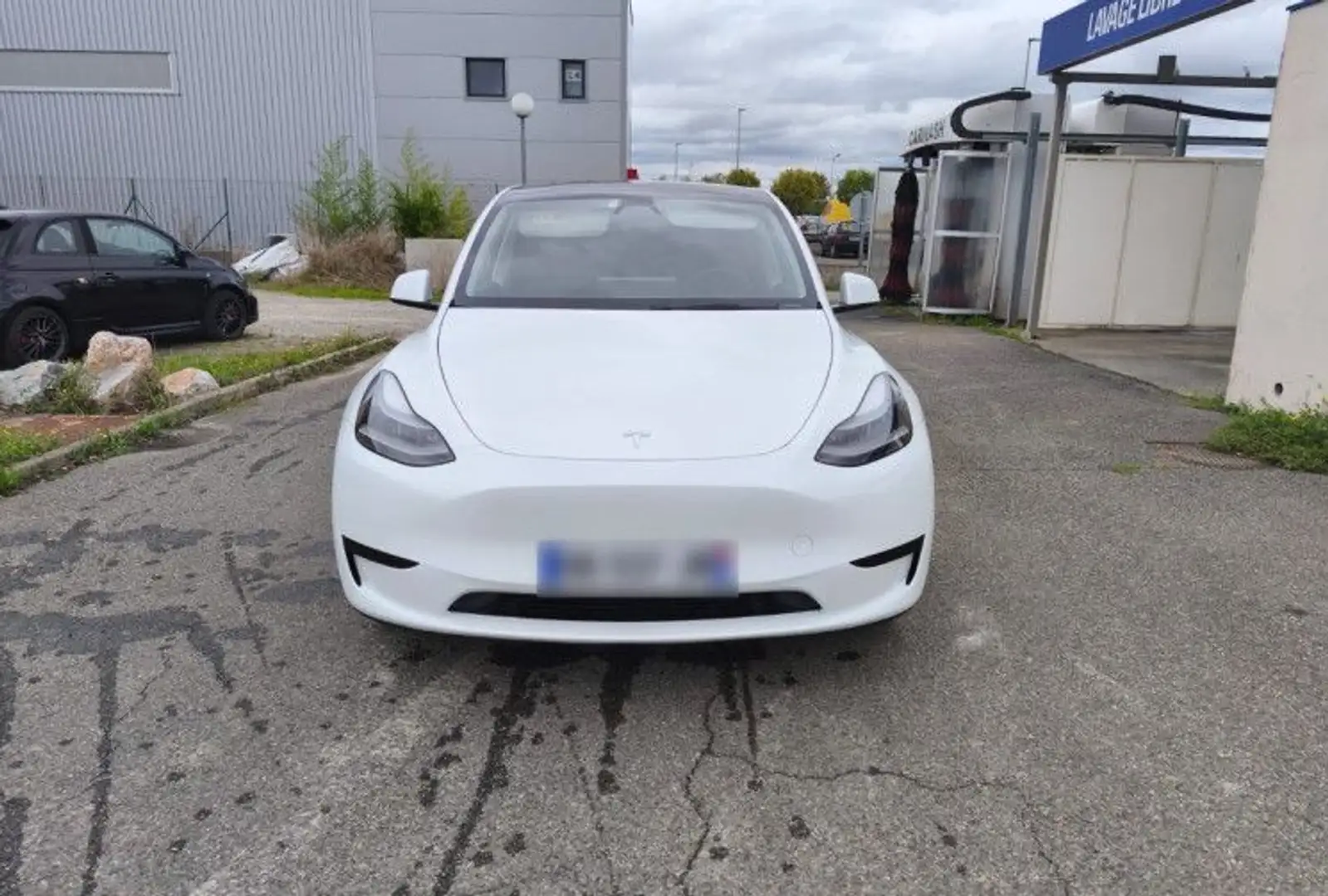 Tesla Model Y Standard RWD 30450€ HT TVA DEDUCTIBLE 1ère Main. Blanc - 2