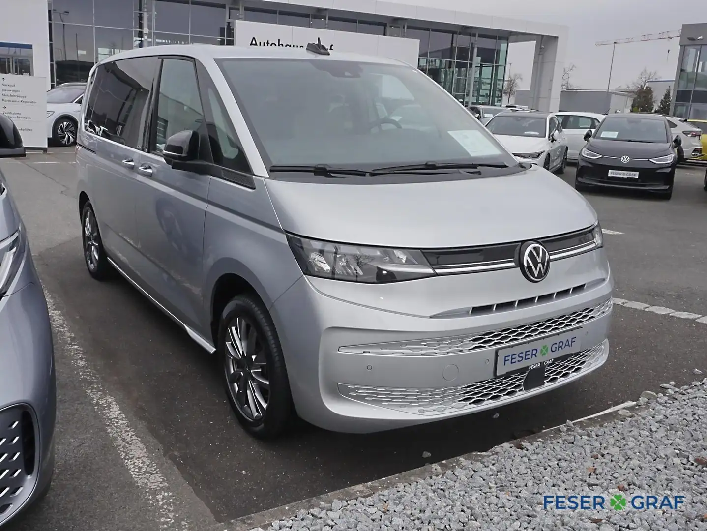 Volkswagen T7 Multivan Life 1.5 TSI DSG KÜ Standh.Navi 7-Si Srebrny - 2