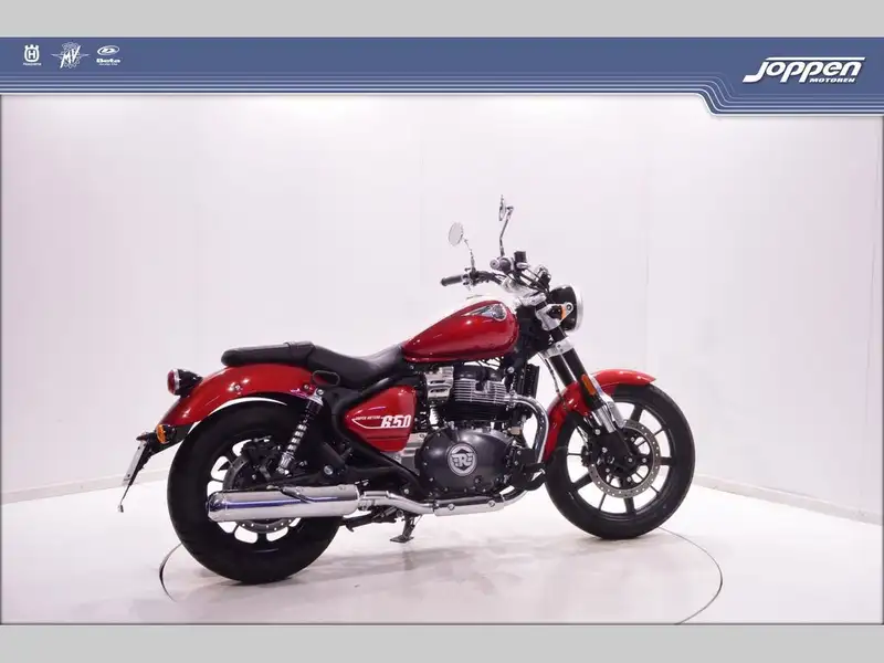 Royal Enfield Super Meteor 650 - foto 7