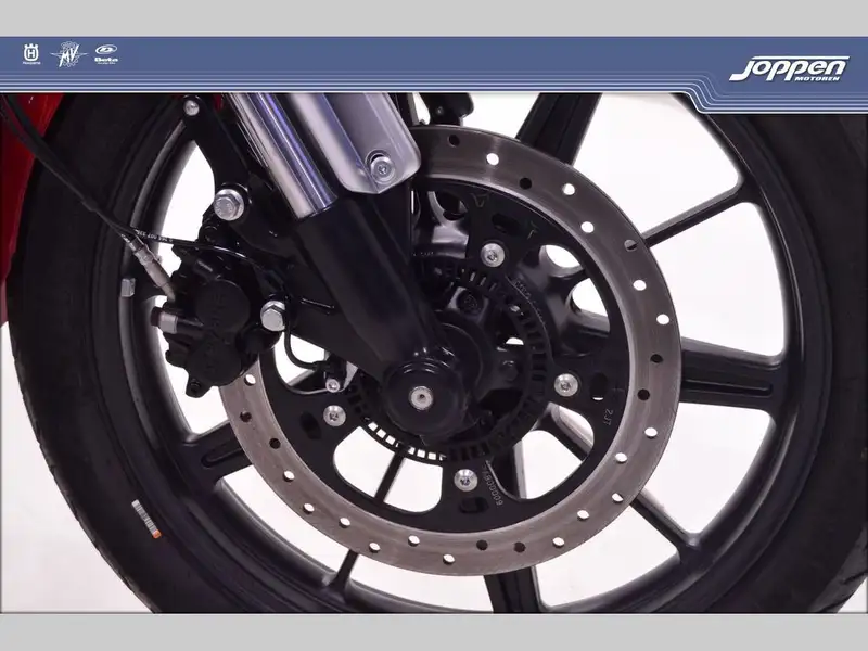 Royal Enfield Super Meteor 650 - foto 8