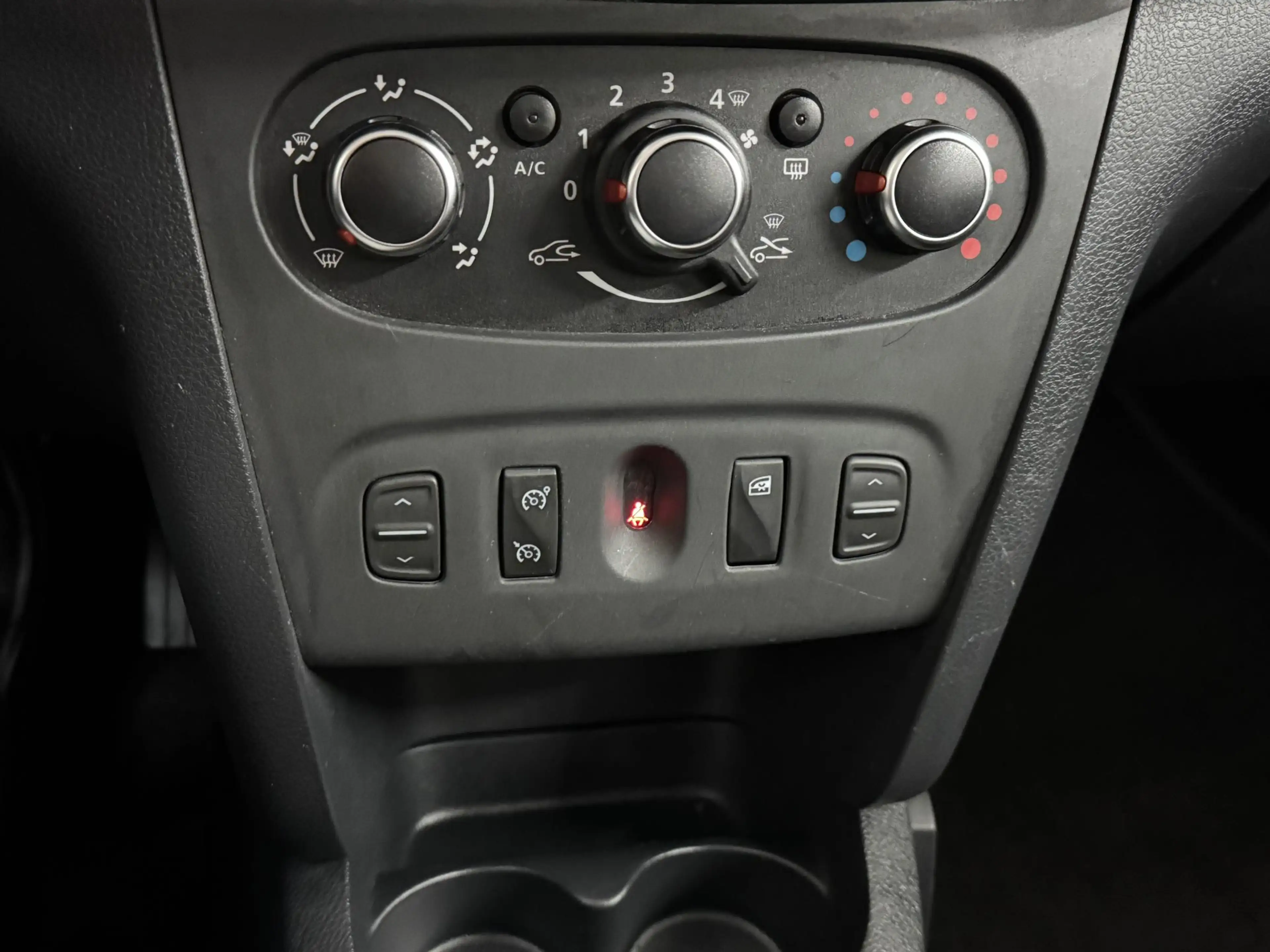 Dacia Sandero 0.9 TCe SL Stepway | Trekhaak | Navigatie | DAB+ | — photo 13
