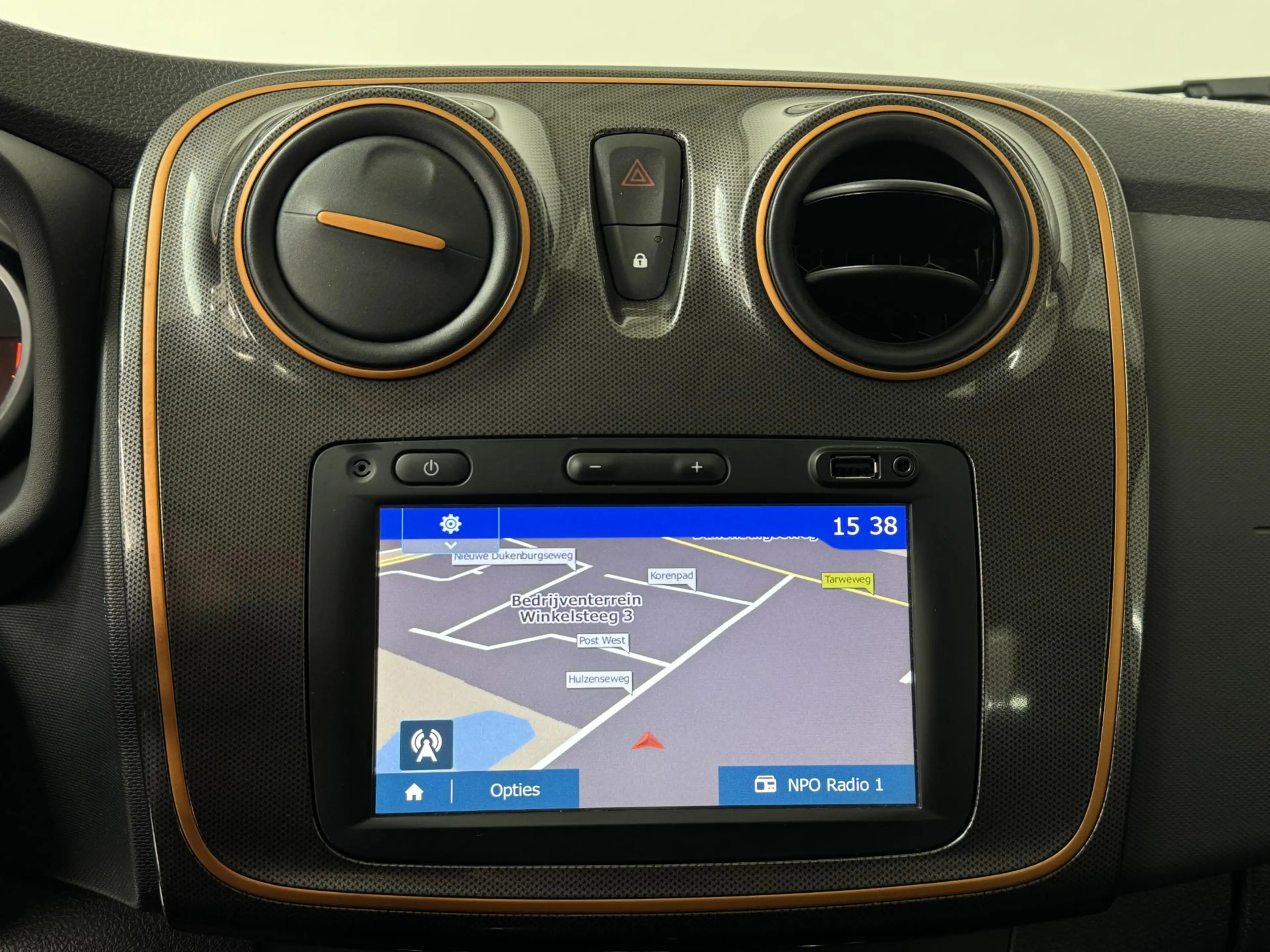 Dacia Sandero 0.9 TCe SL Stepway | Trekhaak | Navigatie | DAB+ | — photo 11