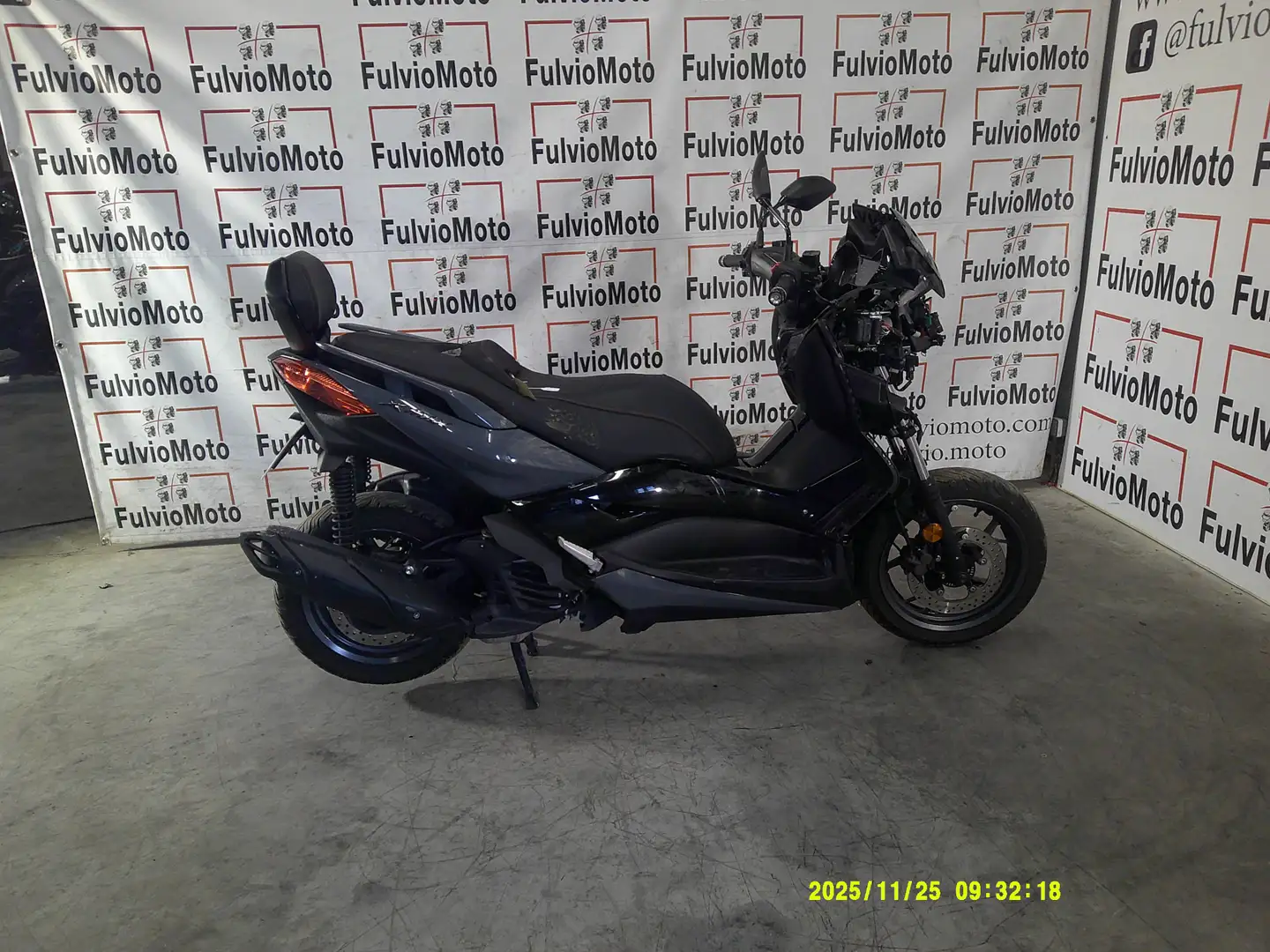 Yamaha X-Max 125 - 1
