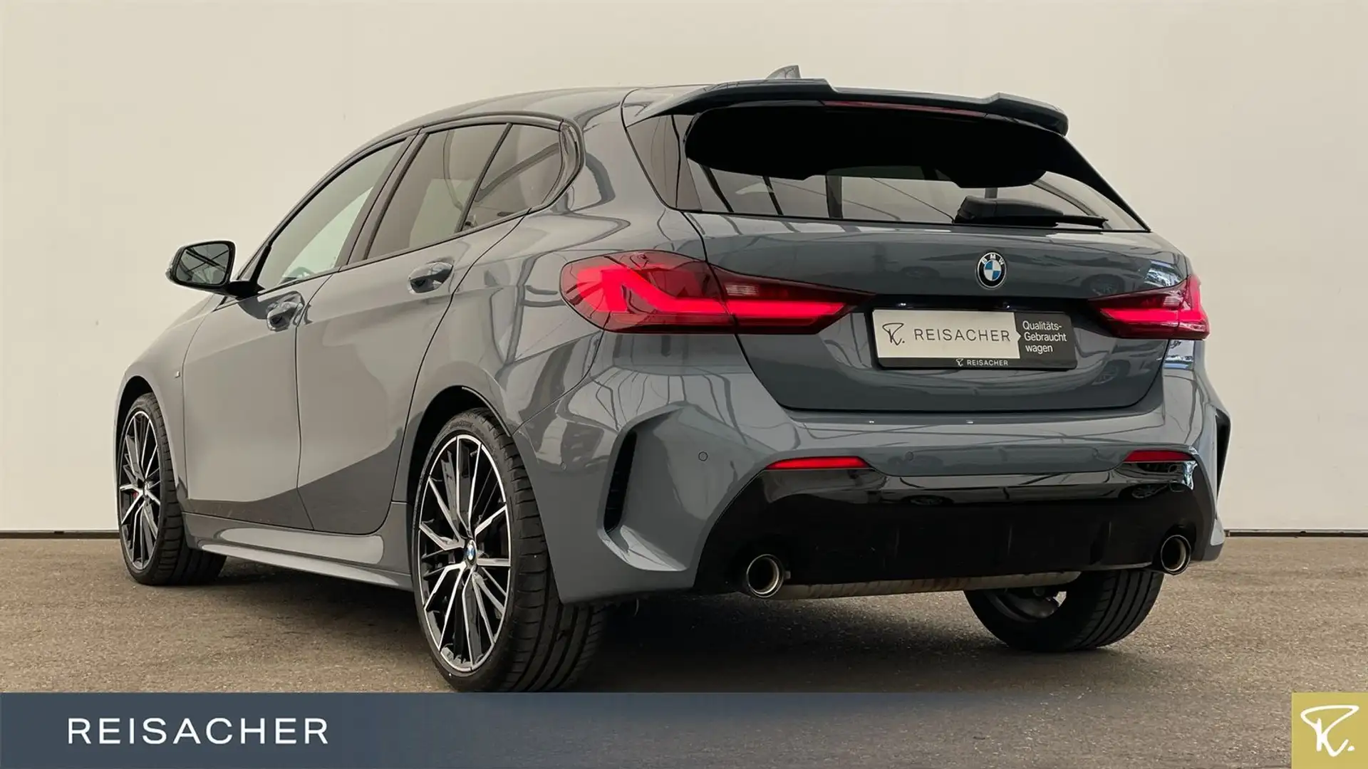 BMW 120 i A M SportPRO Pano ACC RFK HuD H&K SHZ 19"LM - 2