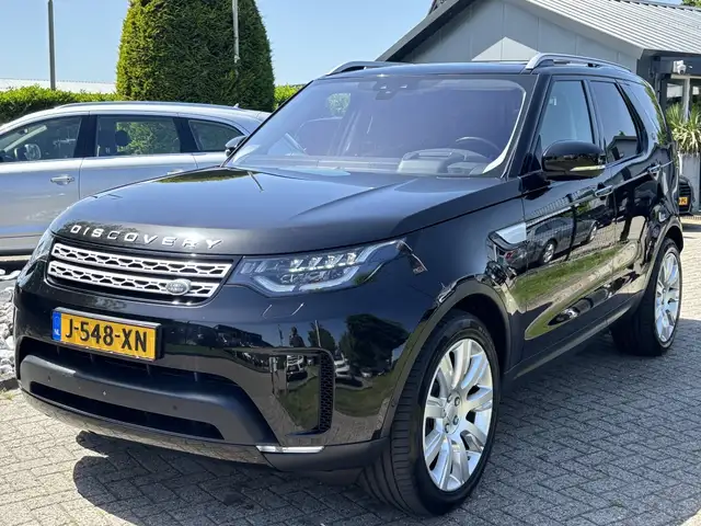2017 Land Rover Discovery in Black for sale