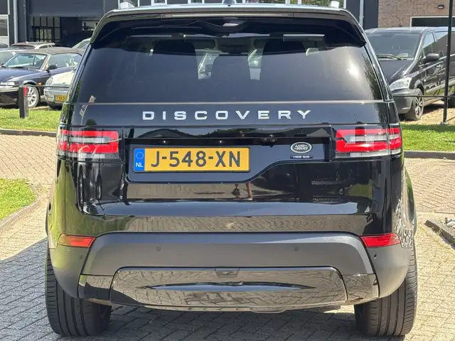 Land Rover Discovery view 6