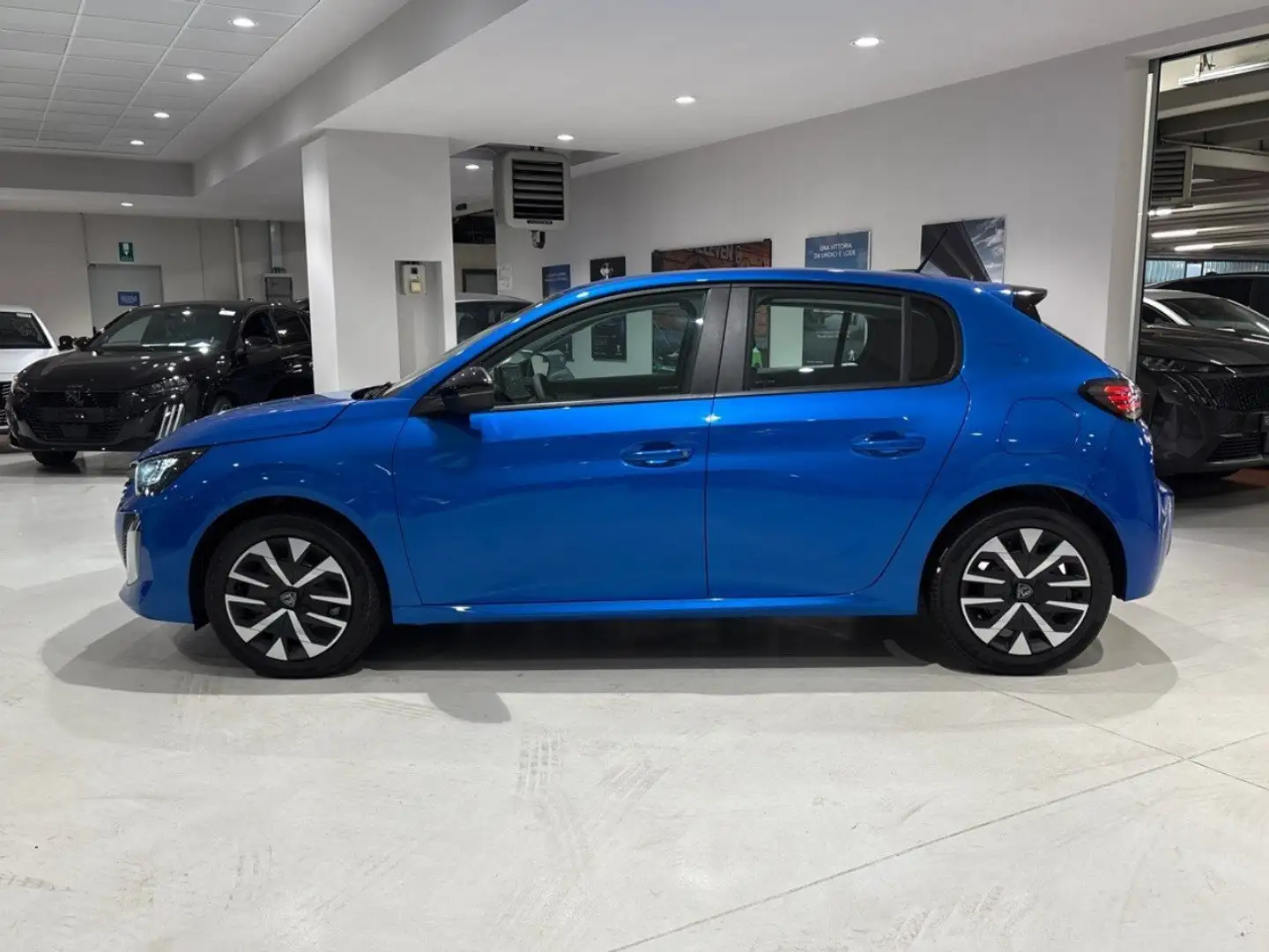 Peugeot 208 Active Puretech 75 S/S Blu/Azzurro - 2