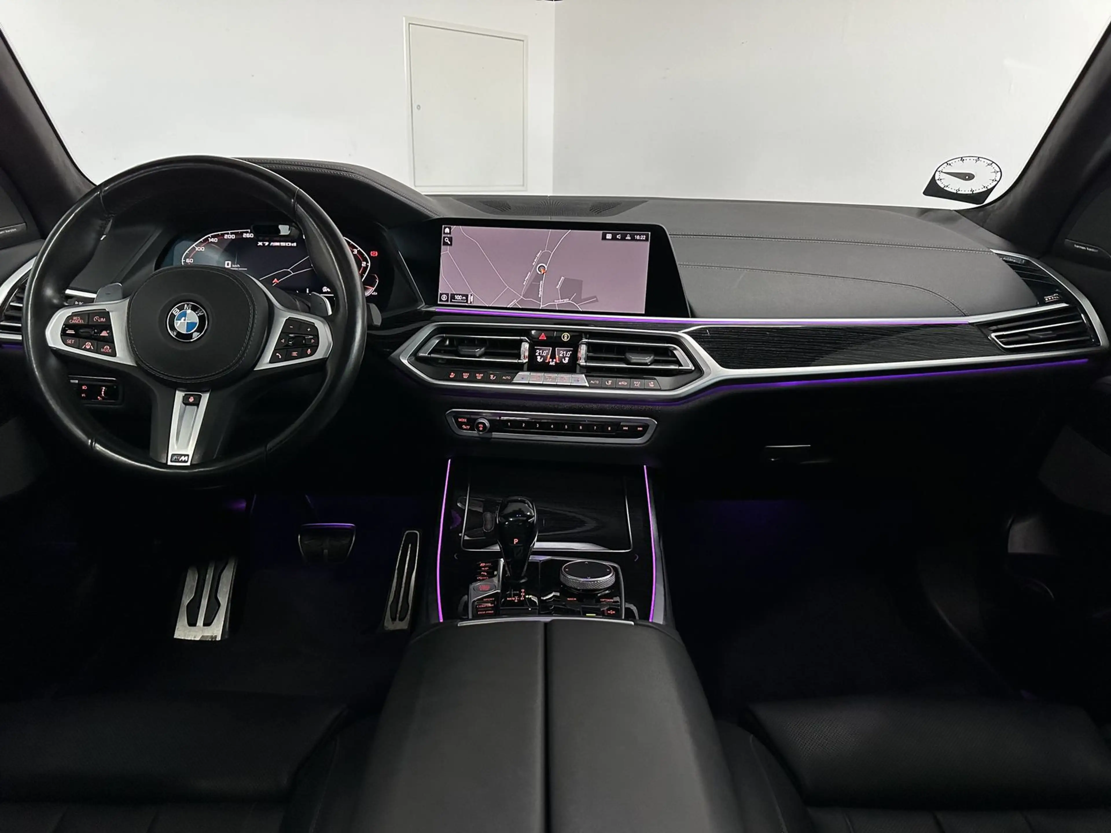 BMW X7 M50 d *7S *PANO *H&K *AHK *LASER *LUFT *H-UP — photo 10