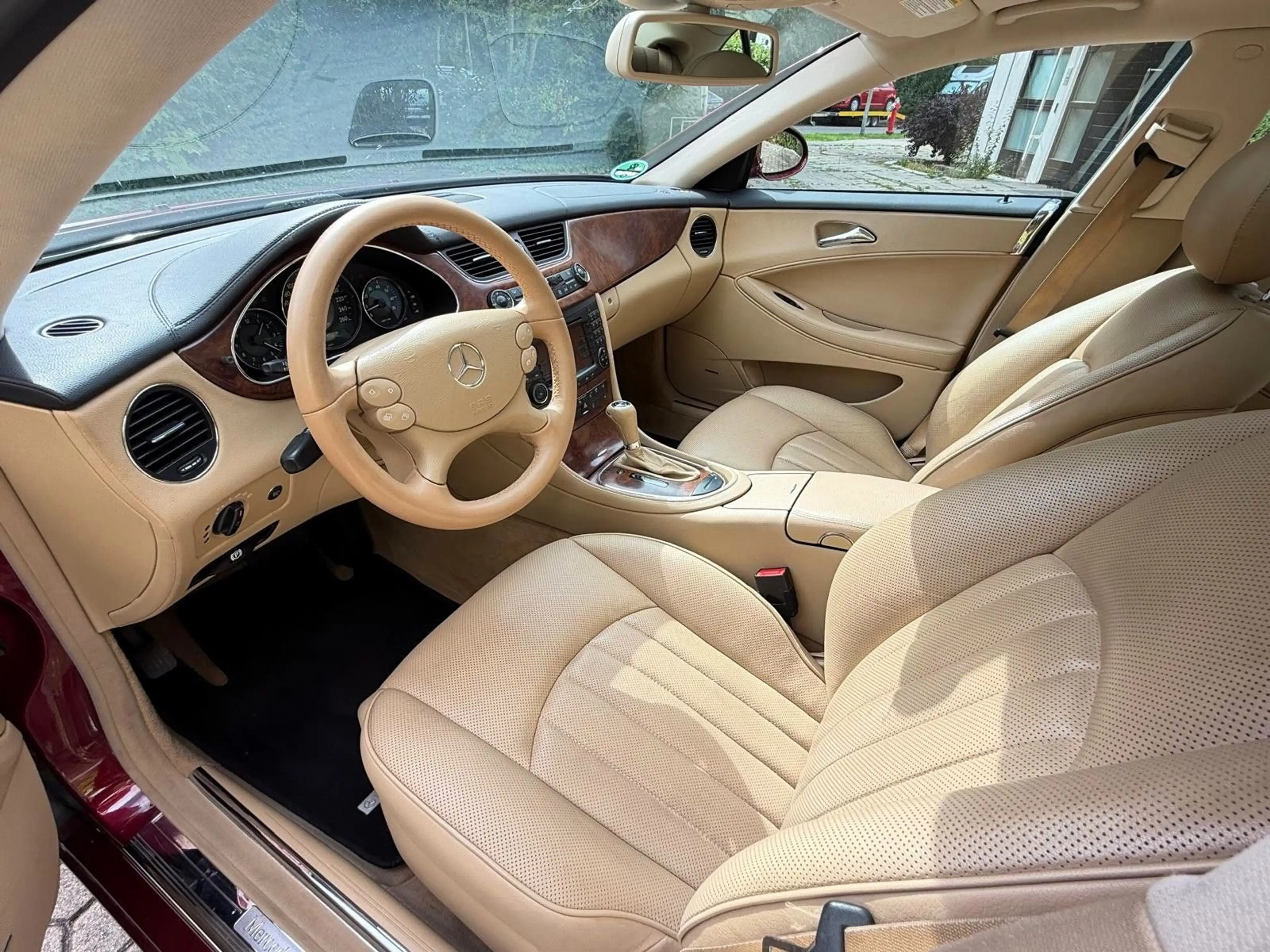 Mercedes-Benz CLS 350 SPORTPAKET NAVI*Designo*Sitzbelüft*Beige — photo 13